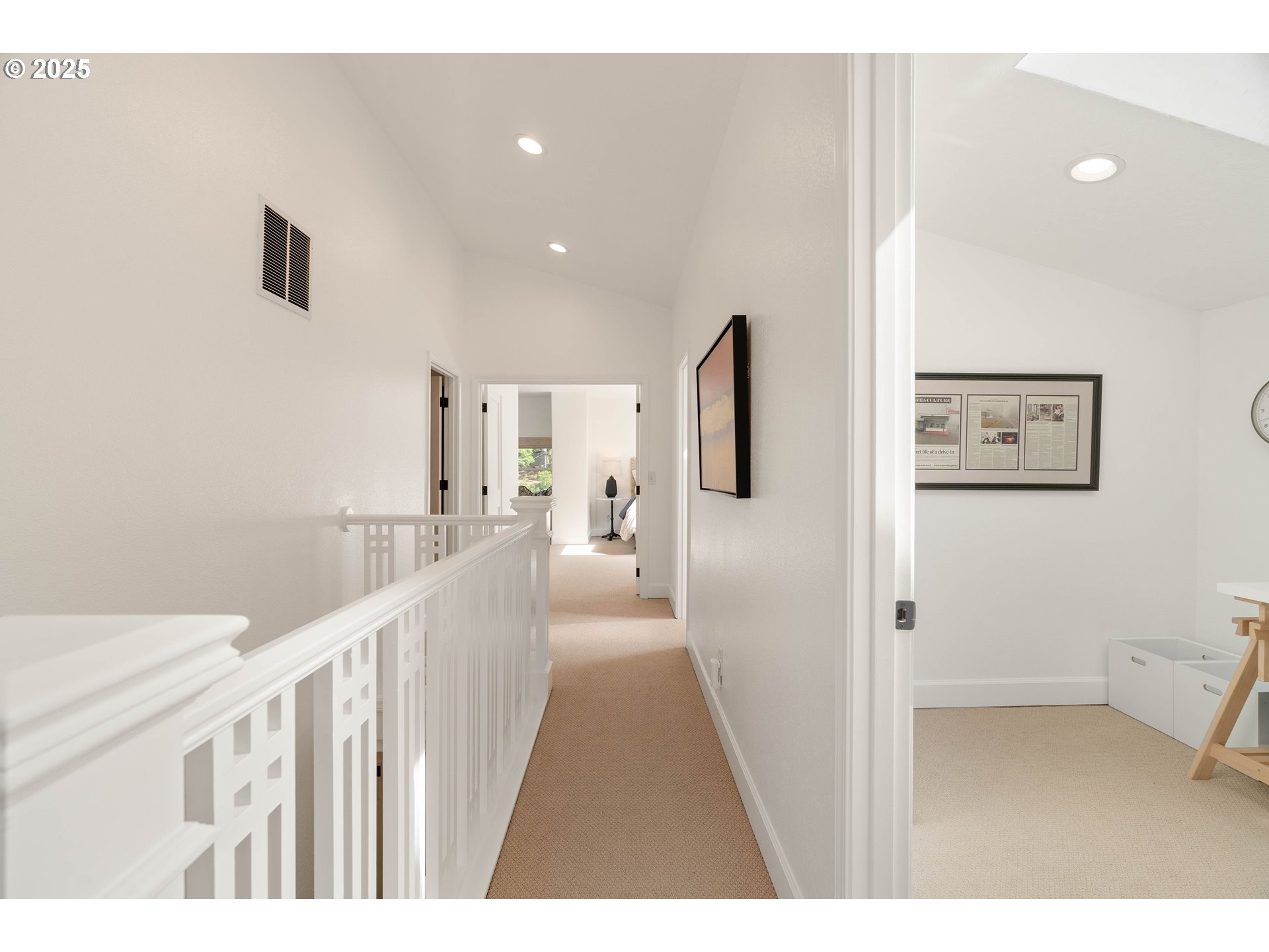 8427 NW SKYLINE BLVD, Portland