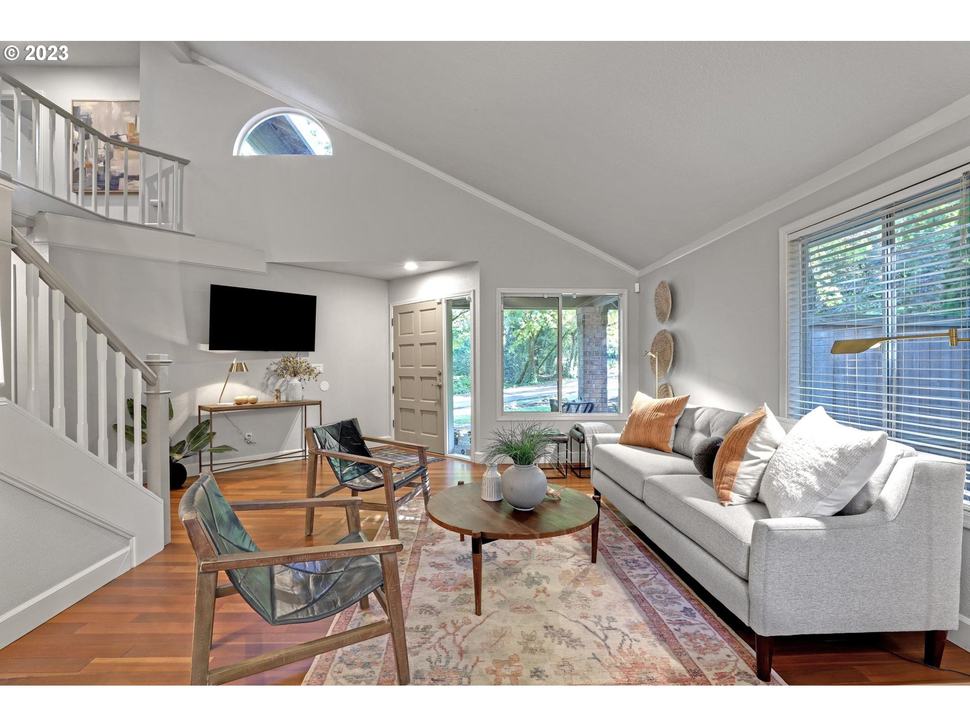 875 PALISADES TERRACE DR