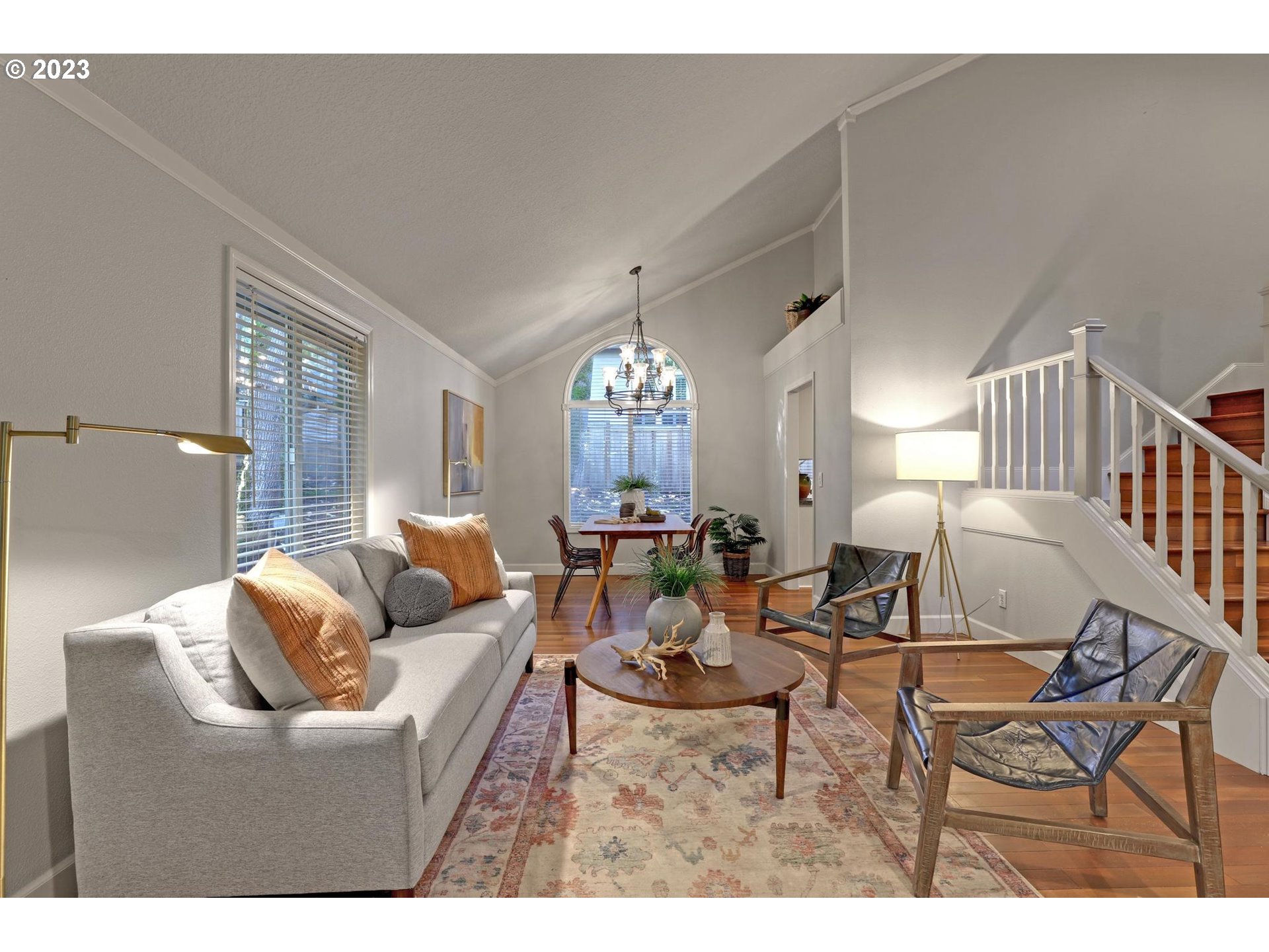 875 PALISADES TERRACE DR