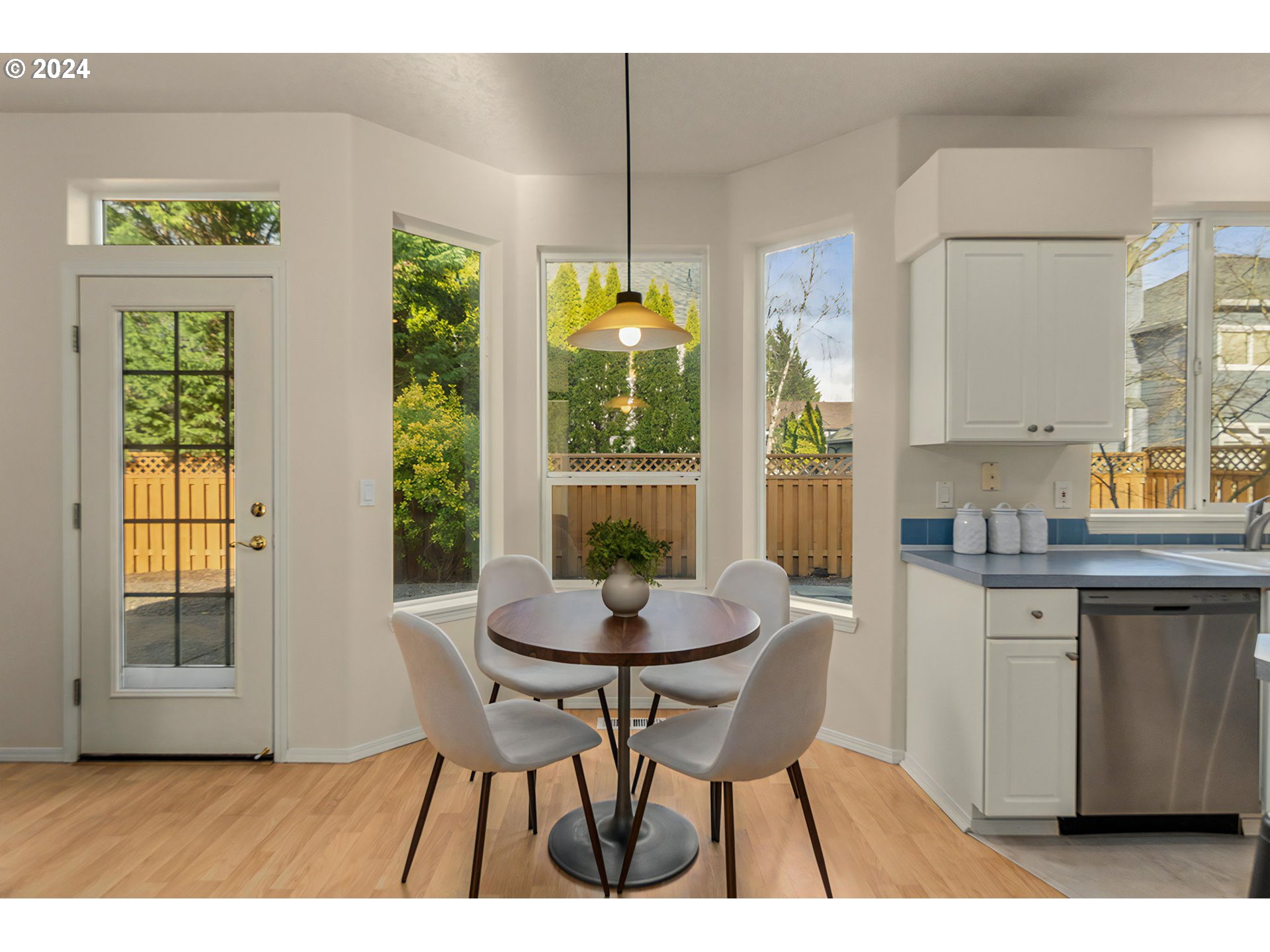 16943 NW AVONDALE DR