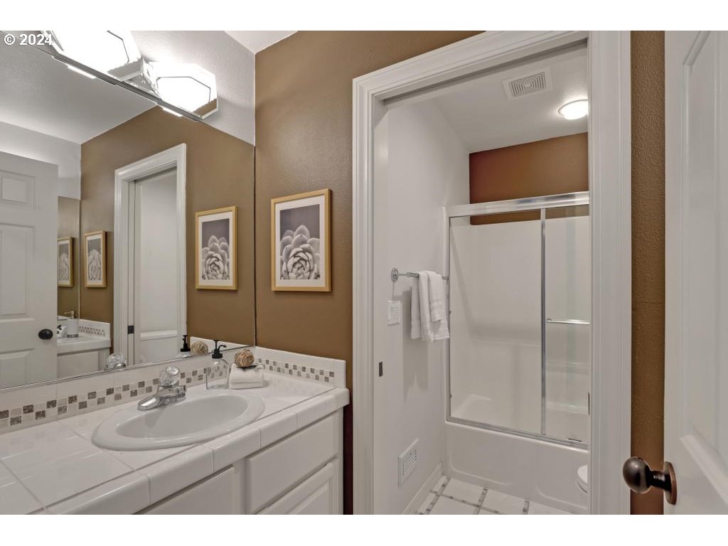 13835 SW HILLSHIRE DR