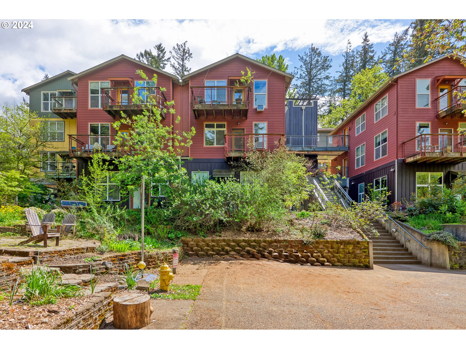 9601 NW LEAHY RD 201