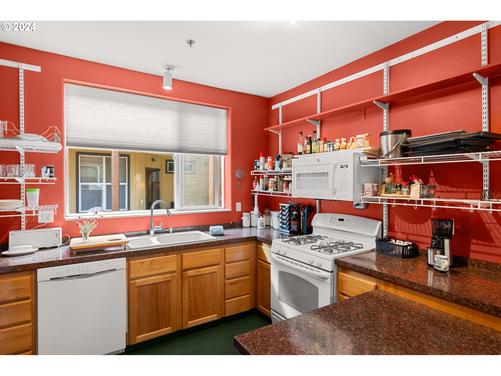 9601 NW LEAHY RD 201