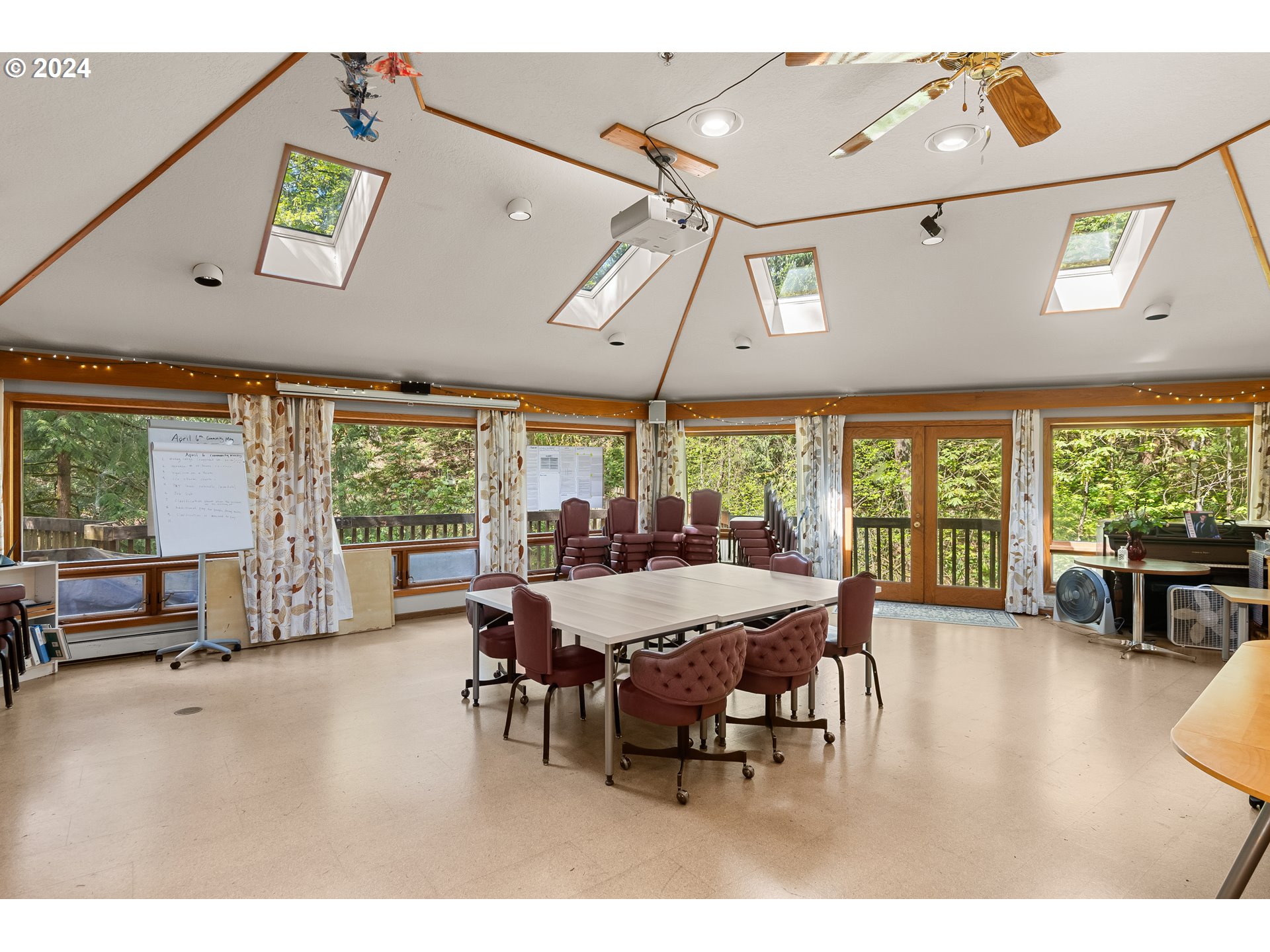 9601 NW LEAHY RD 201