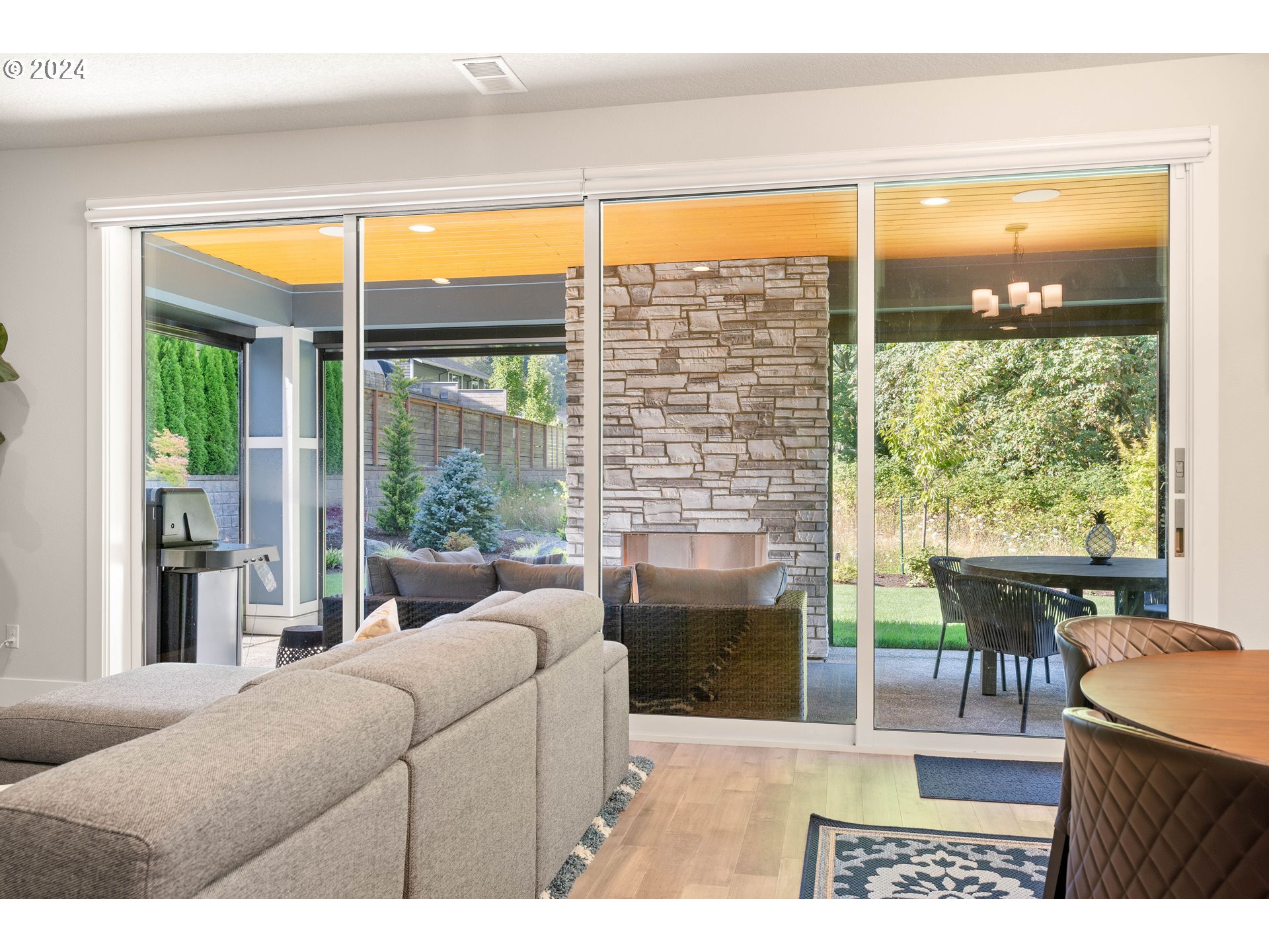 15221 SE LIVINGSTONE LN