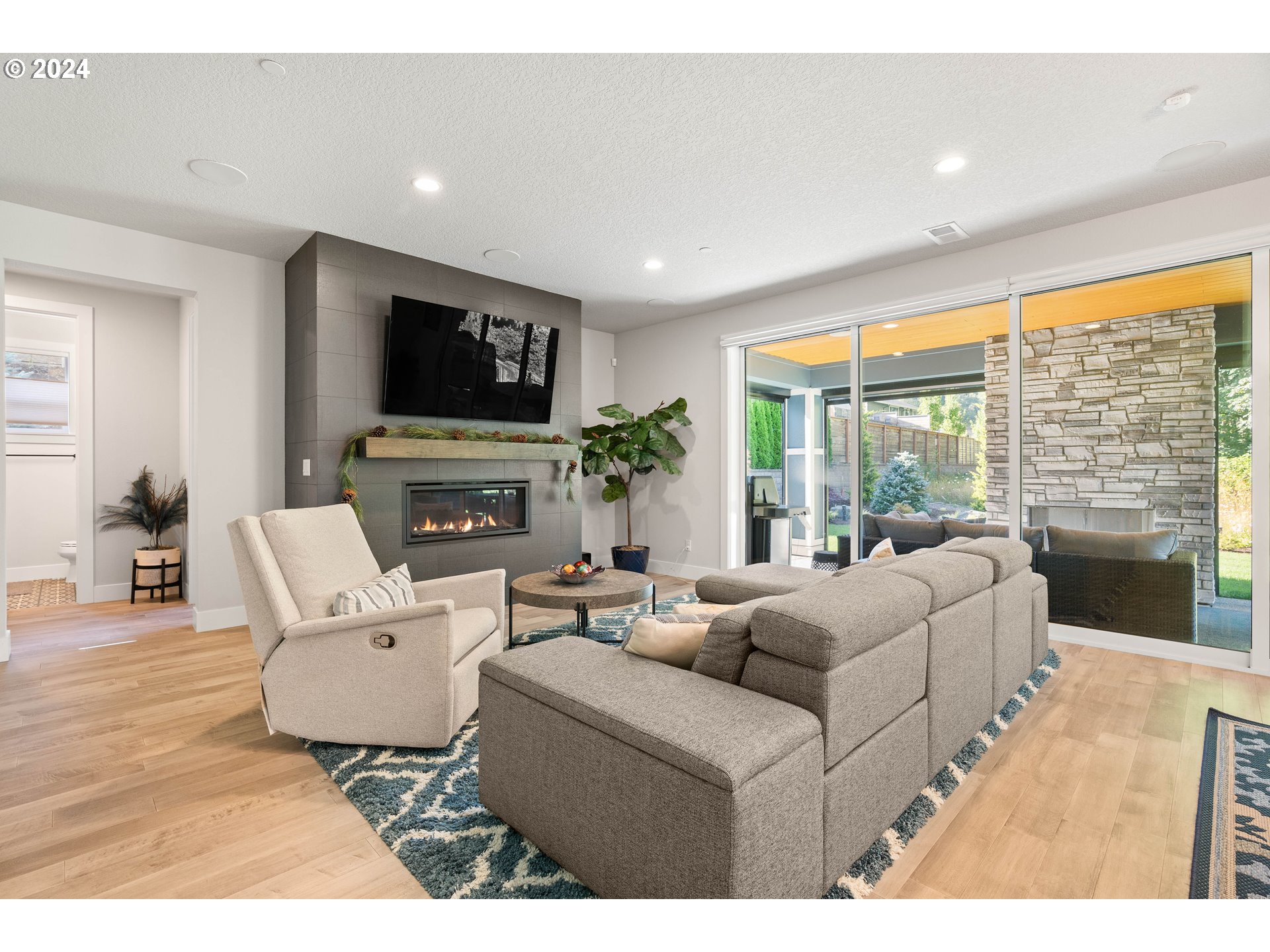 15221 SE LIVINGSTONE LN