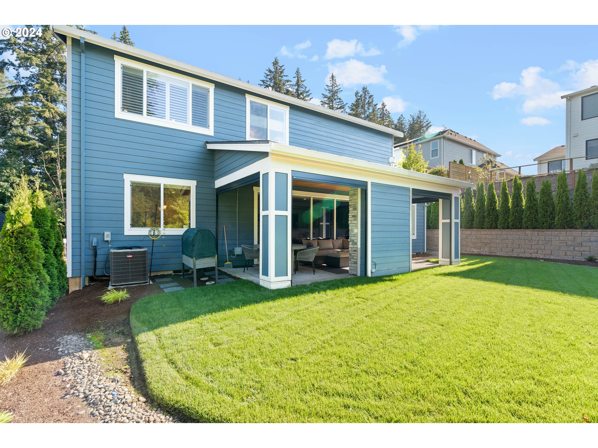 15221 SE LIVINGSTONE LN