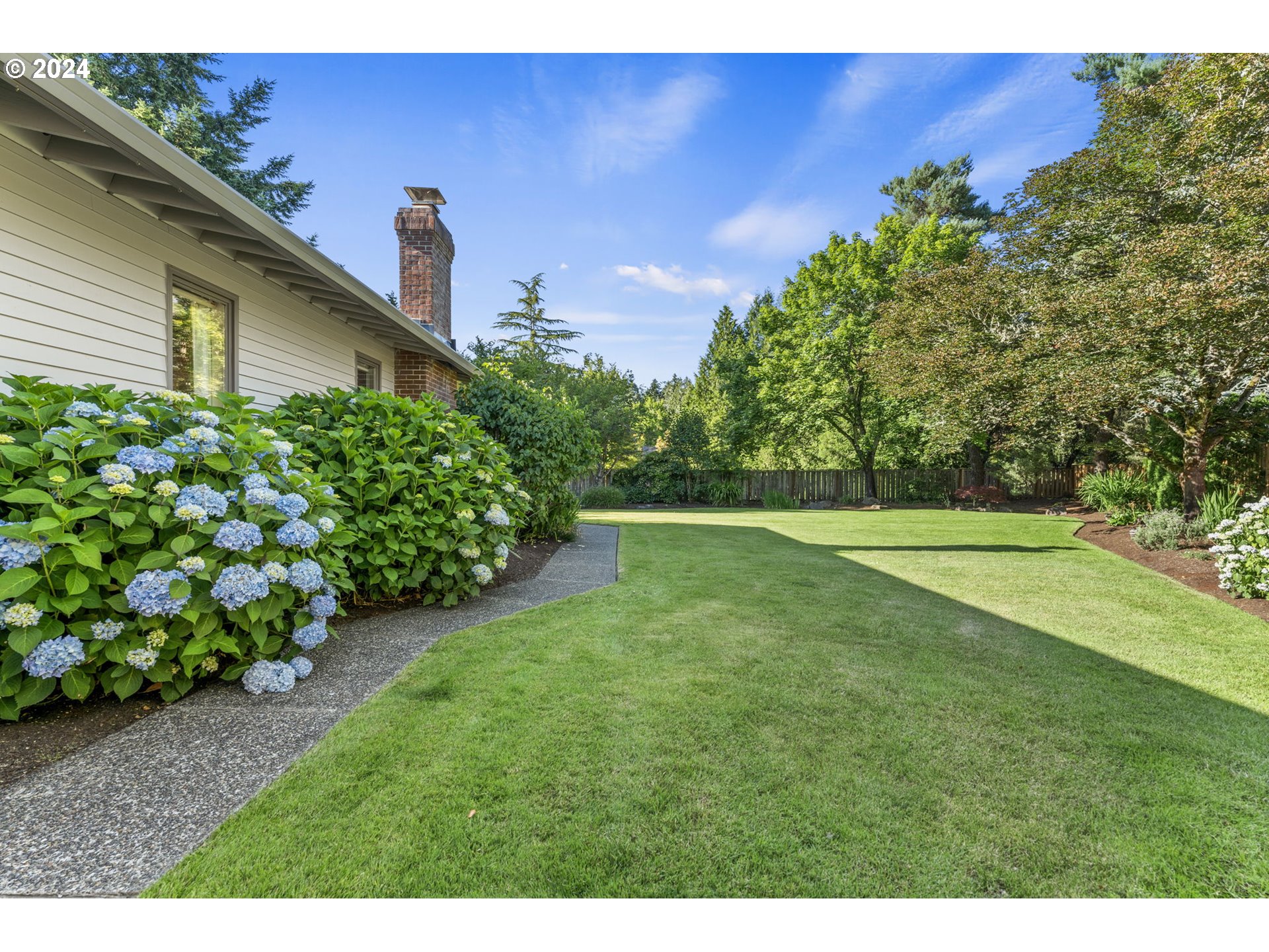 17151 NW WOODMERE CT