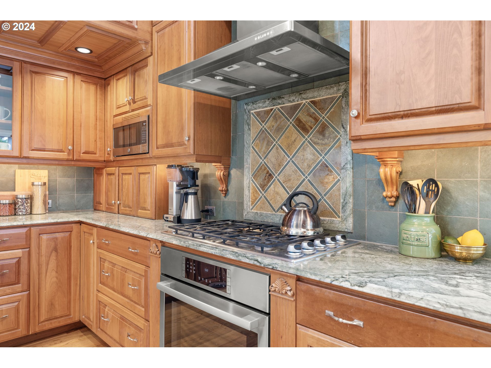 17151 NW WOODMERE CT