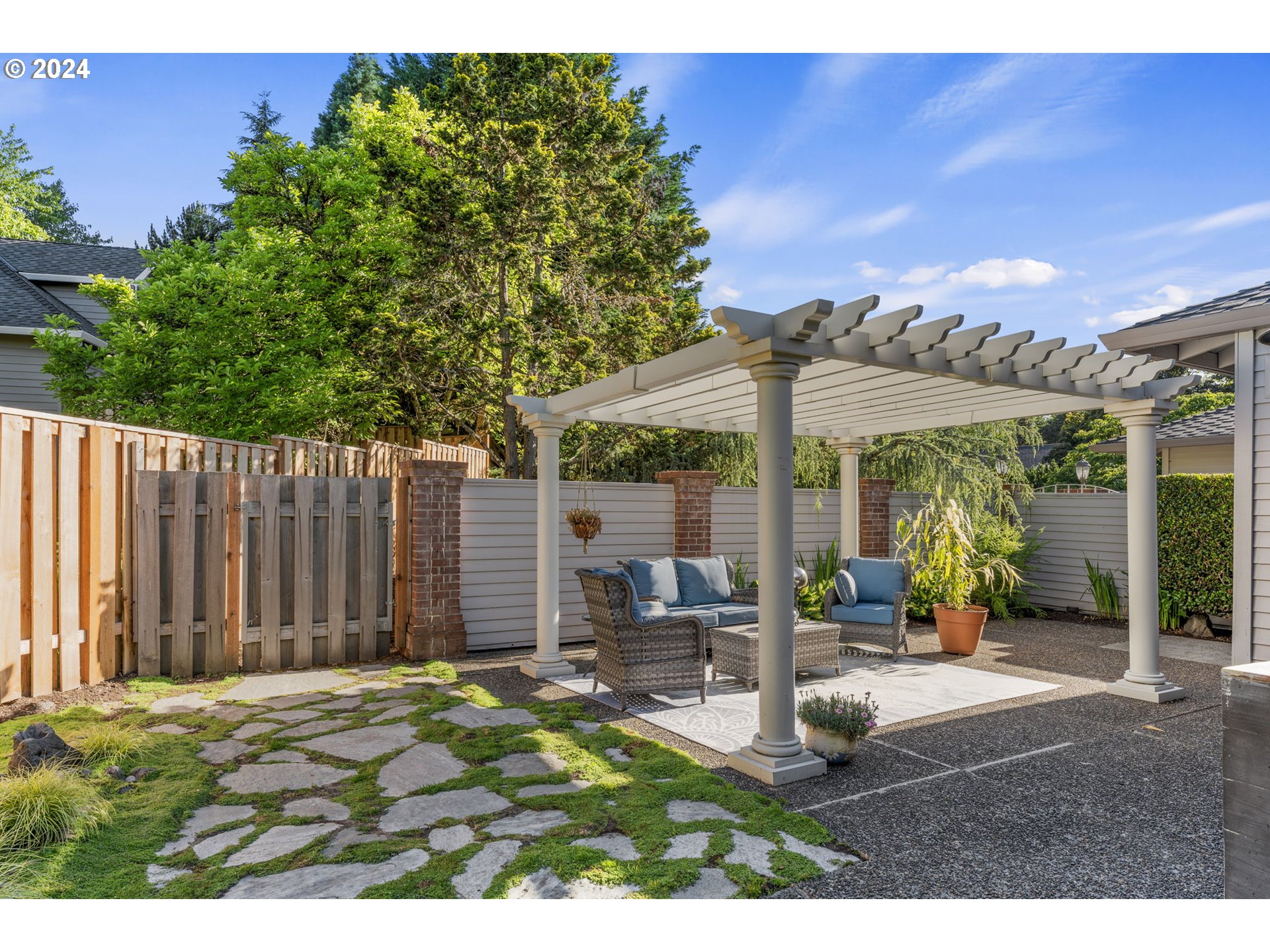 17151 NW WOODMERE CT