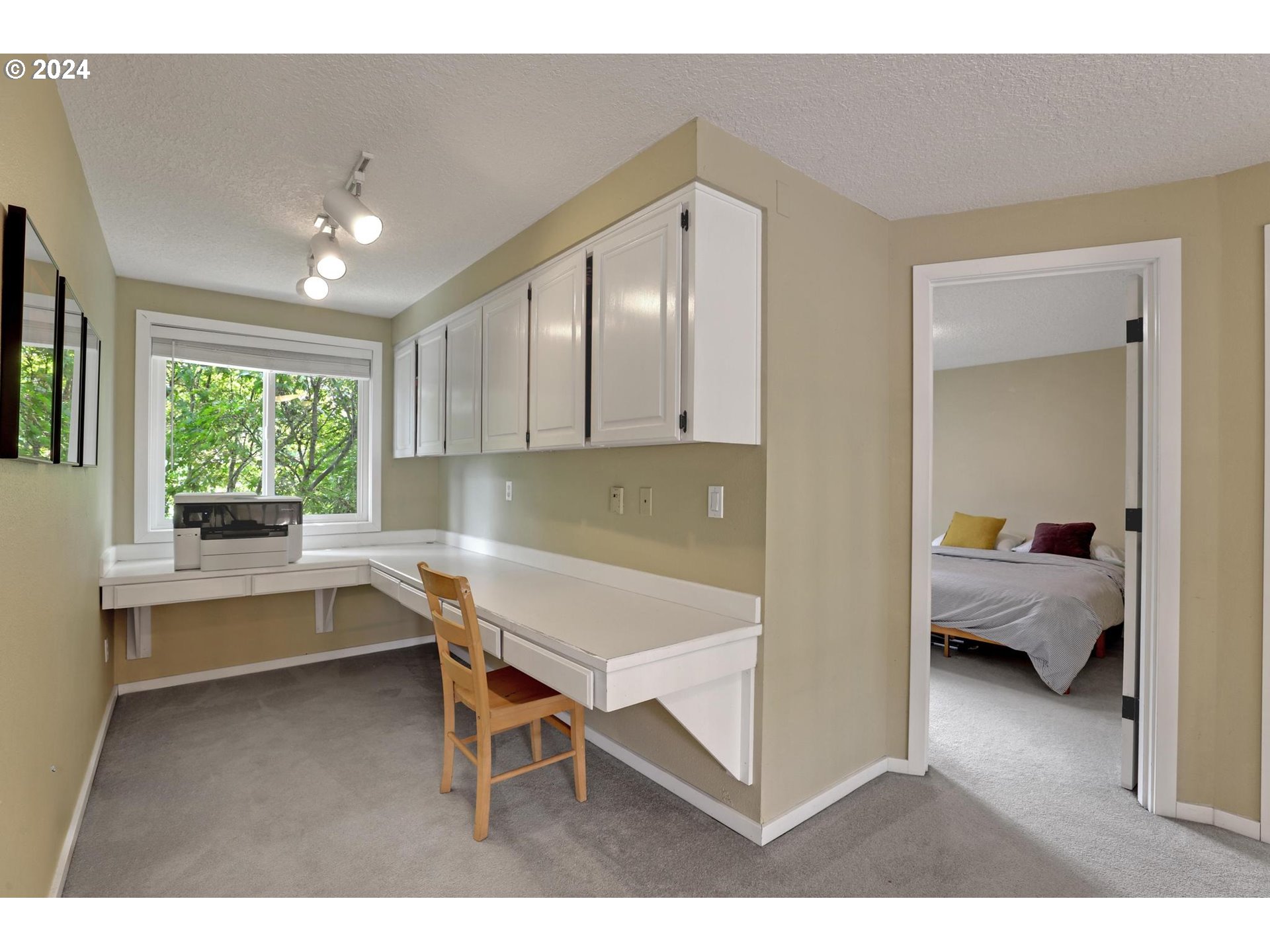 12890 SW VILLAGE PARK LN