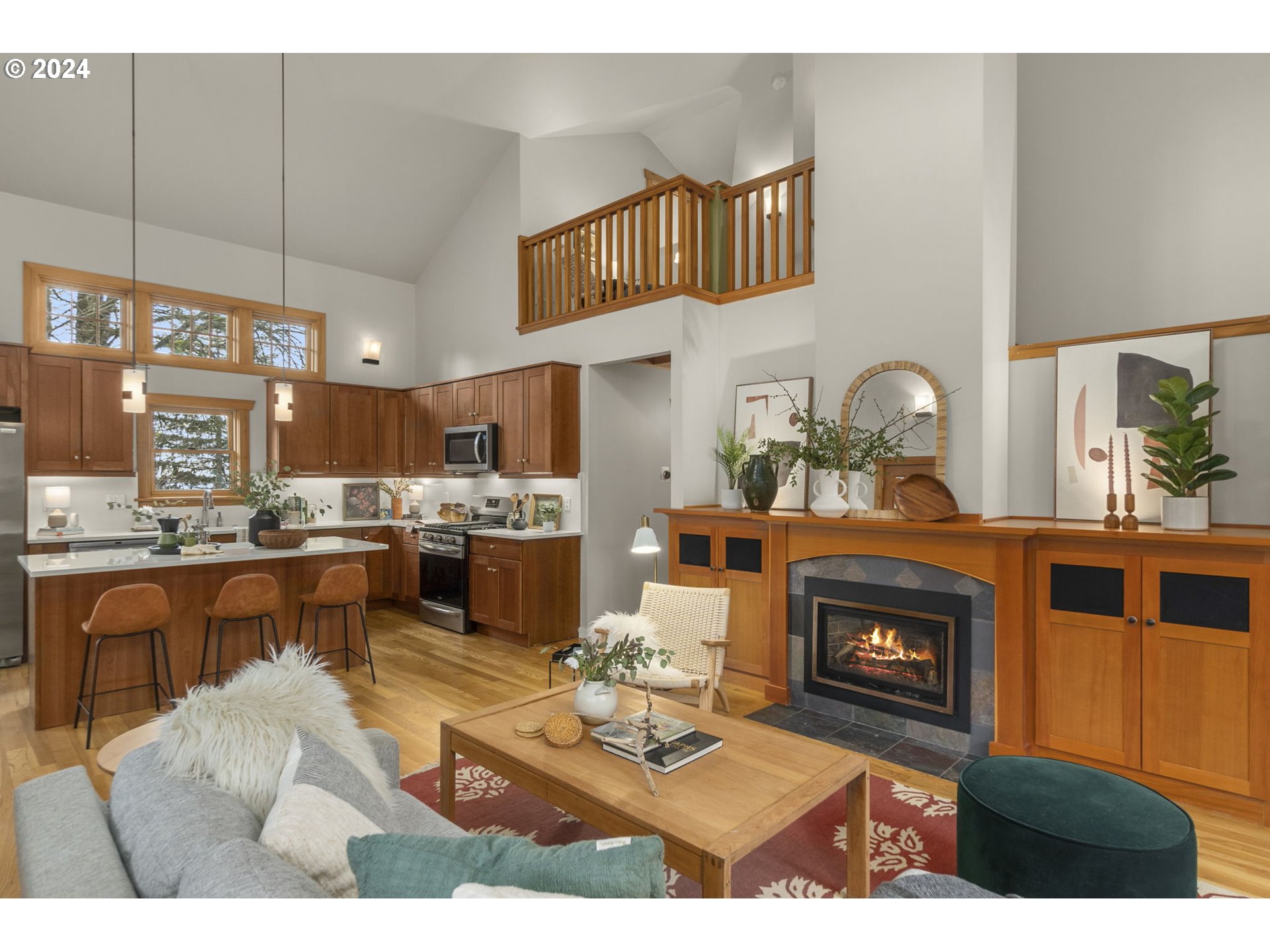 3235 NW SKYLINE BLVD