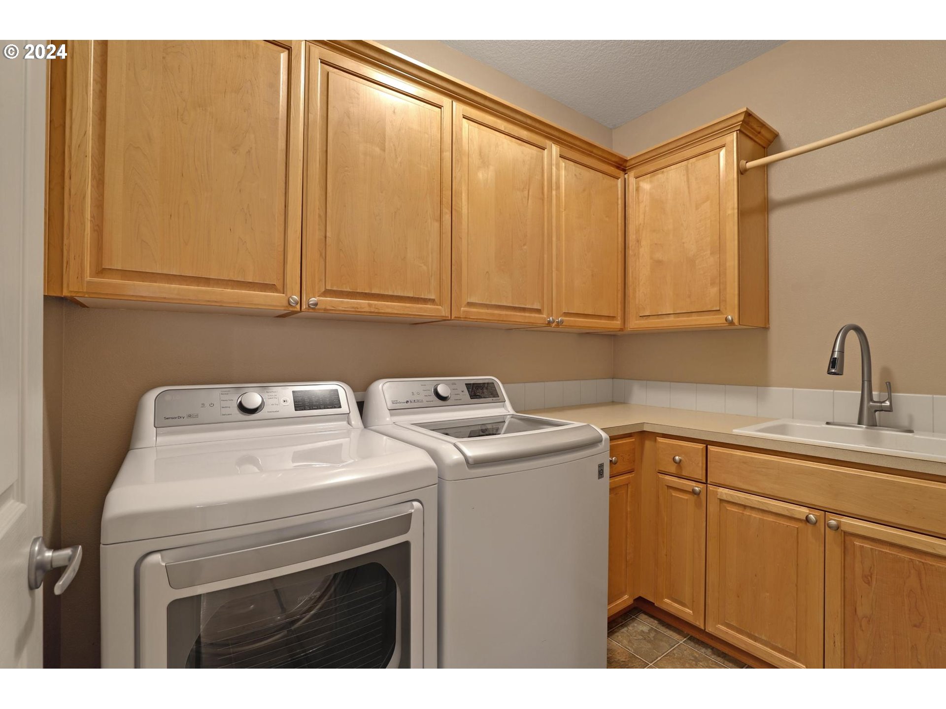 3734 NW LANSBROOK TER