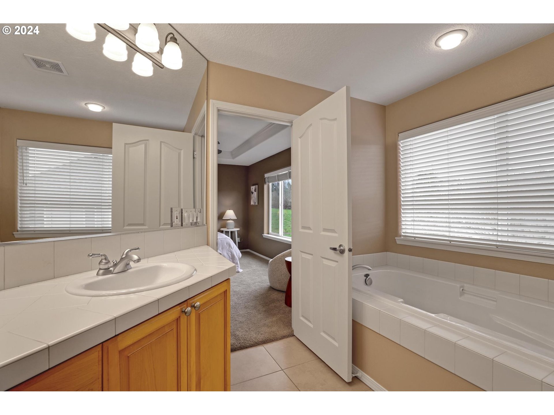 3734 NW LANSBROOK TER