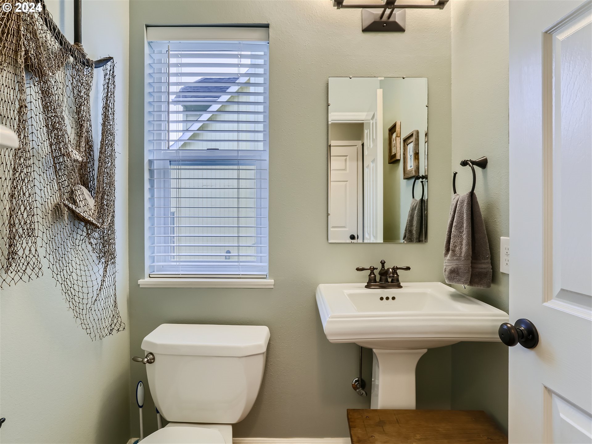 16113 NW RIDGETOP LN