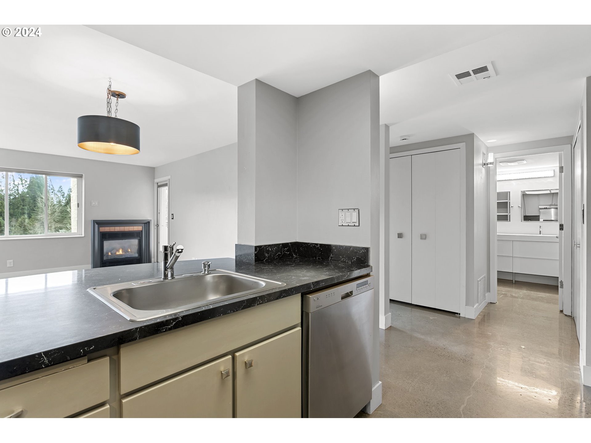 6685 W BURNSIDE RD 344