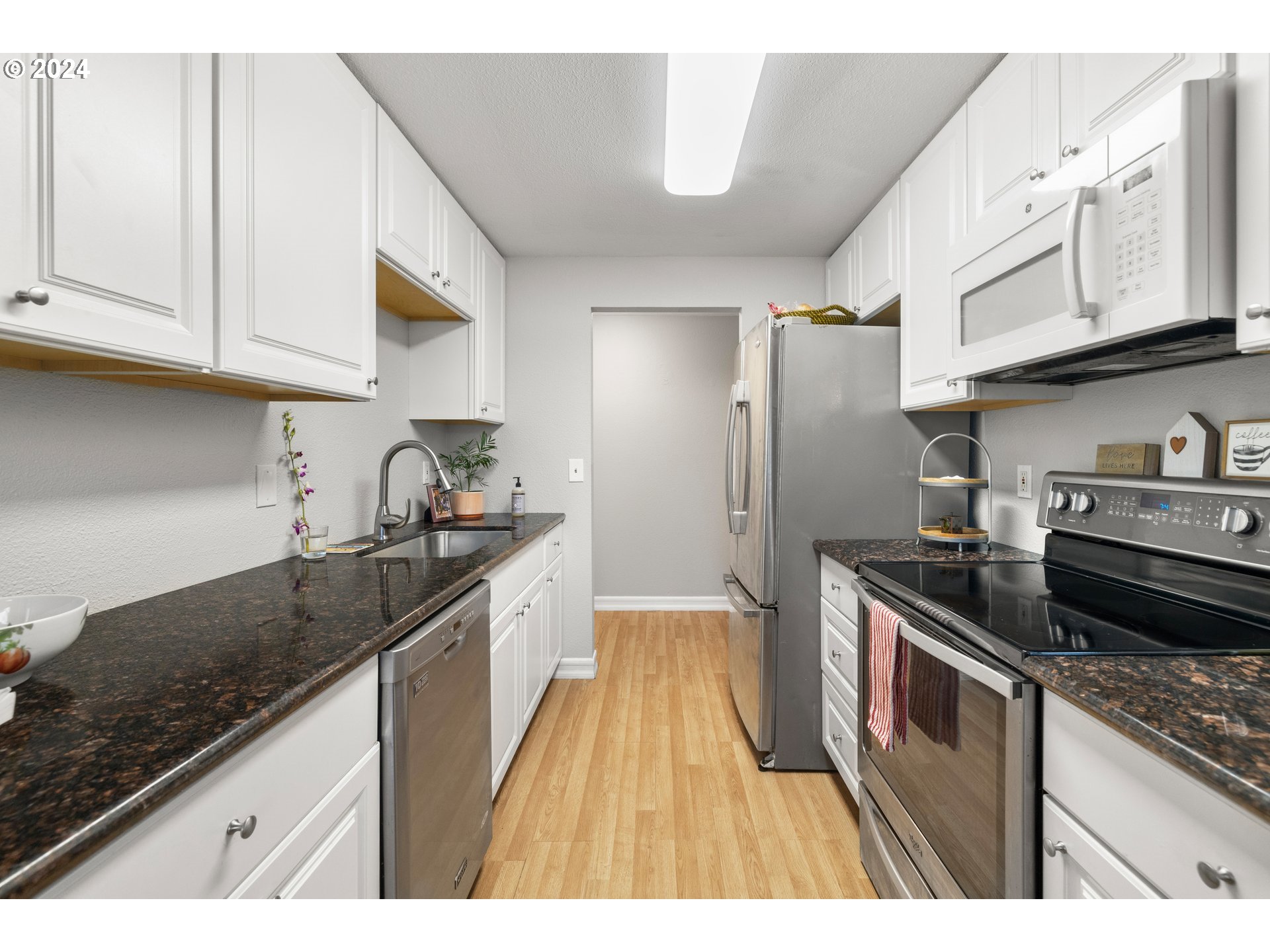 17750 SW SUGAR PLUM LN