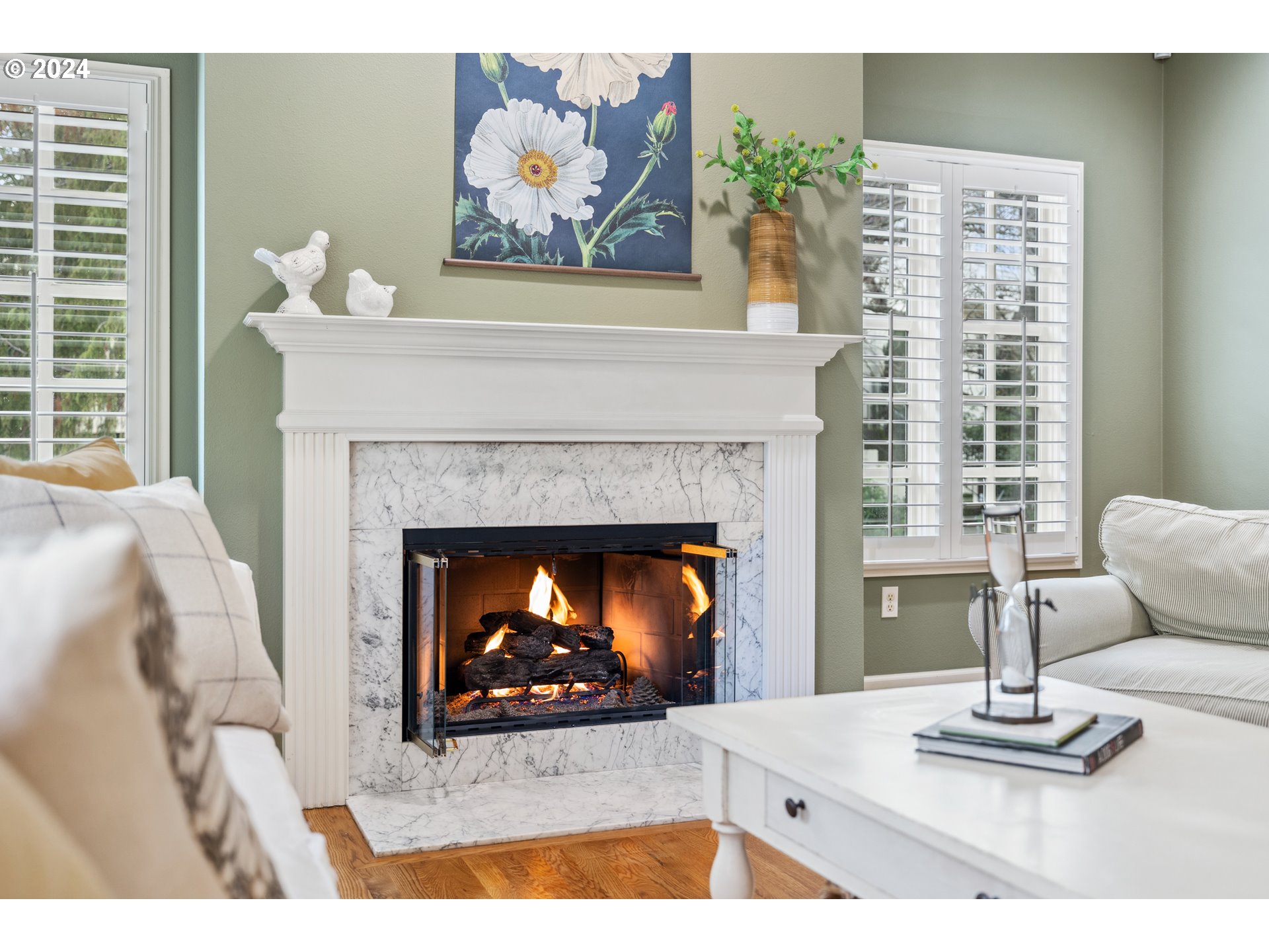 1906 NW YORKSHIRE LN