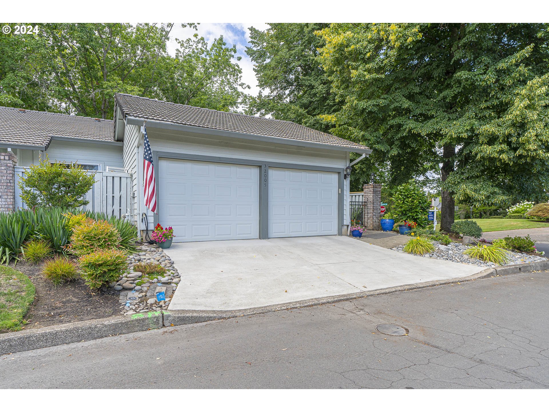 32005 SW CYPRESS PT