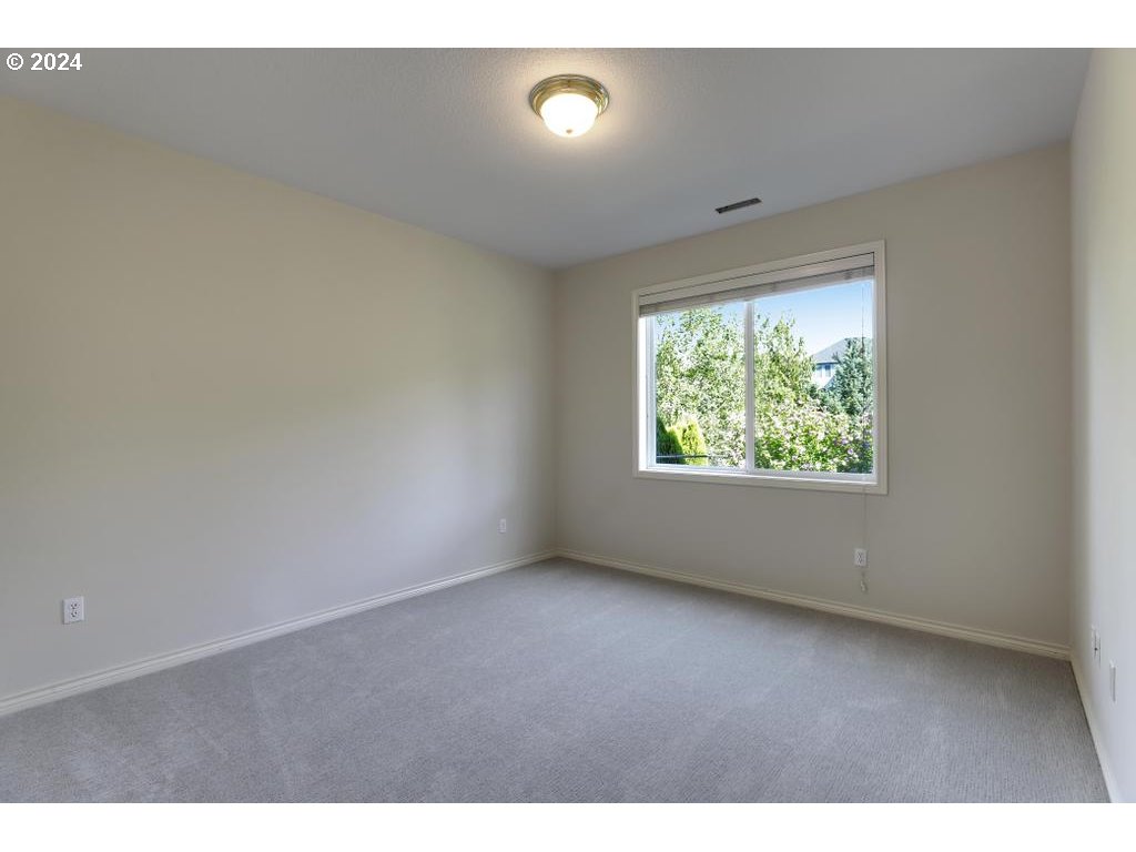 12779 NW LILYWOOD DR