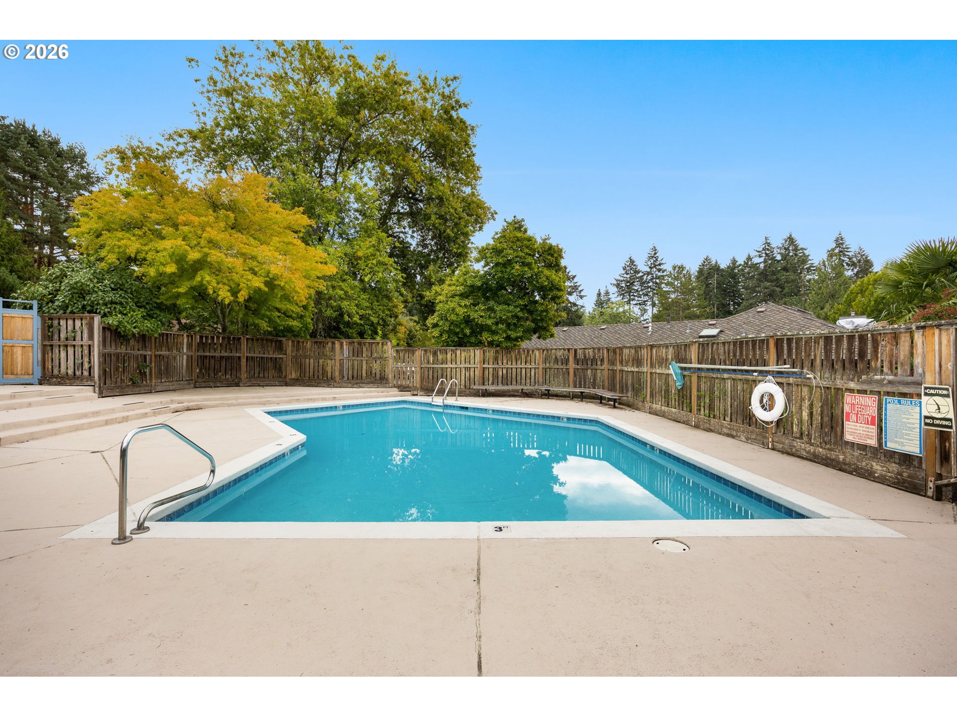 503 SW COLONY DR