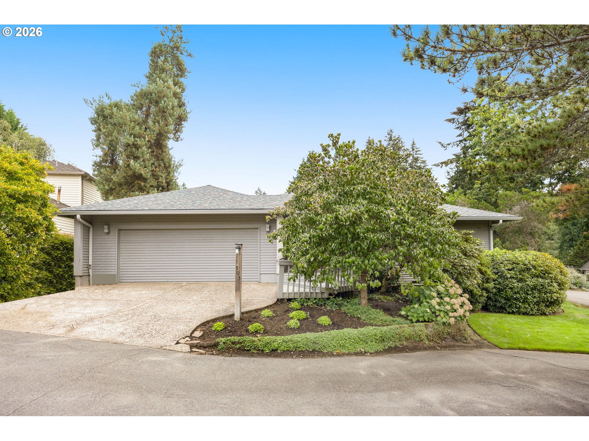 503 SW COLONY DR