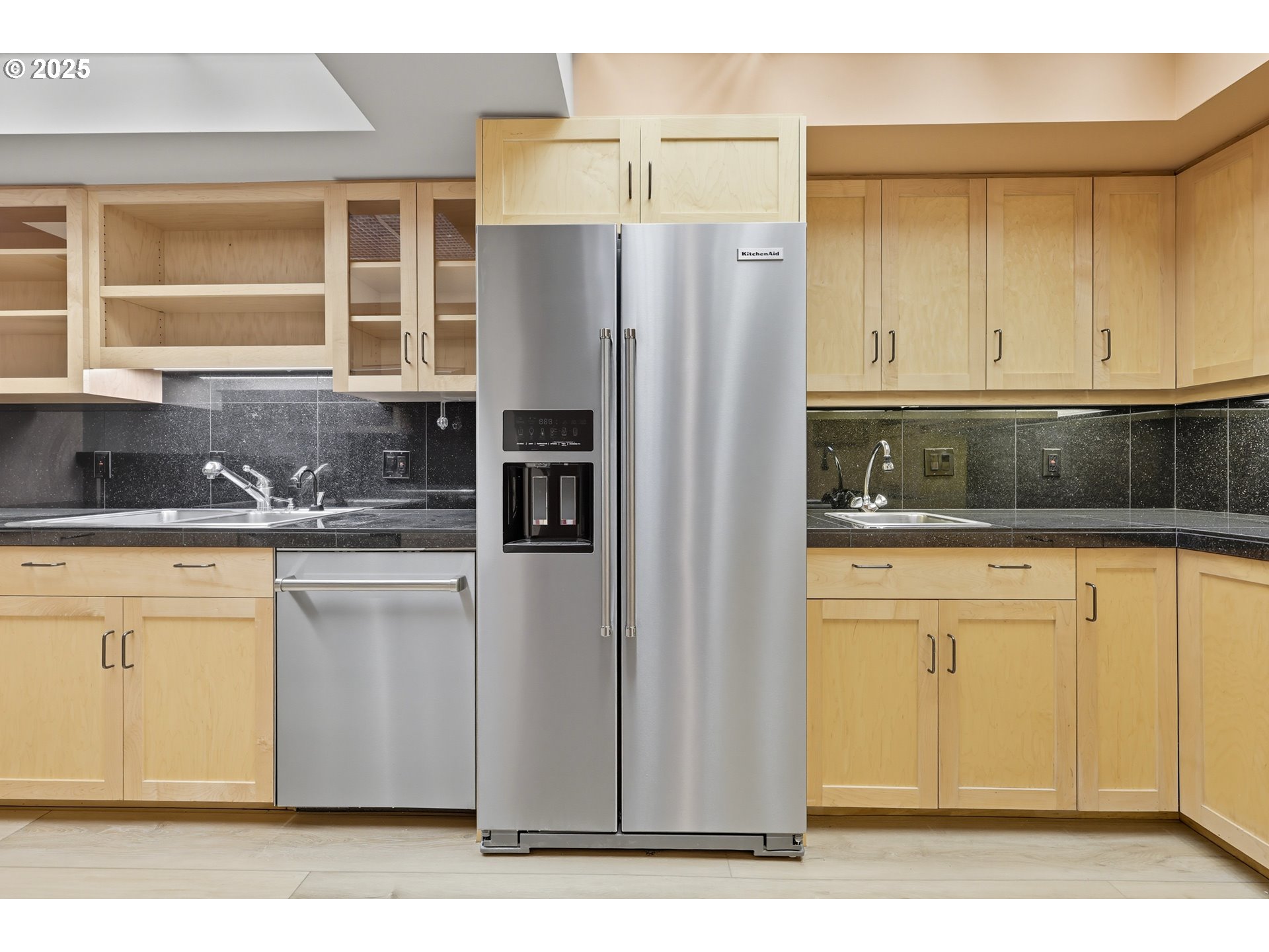 6645 W BURNSIDE ST 551