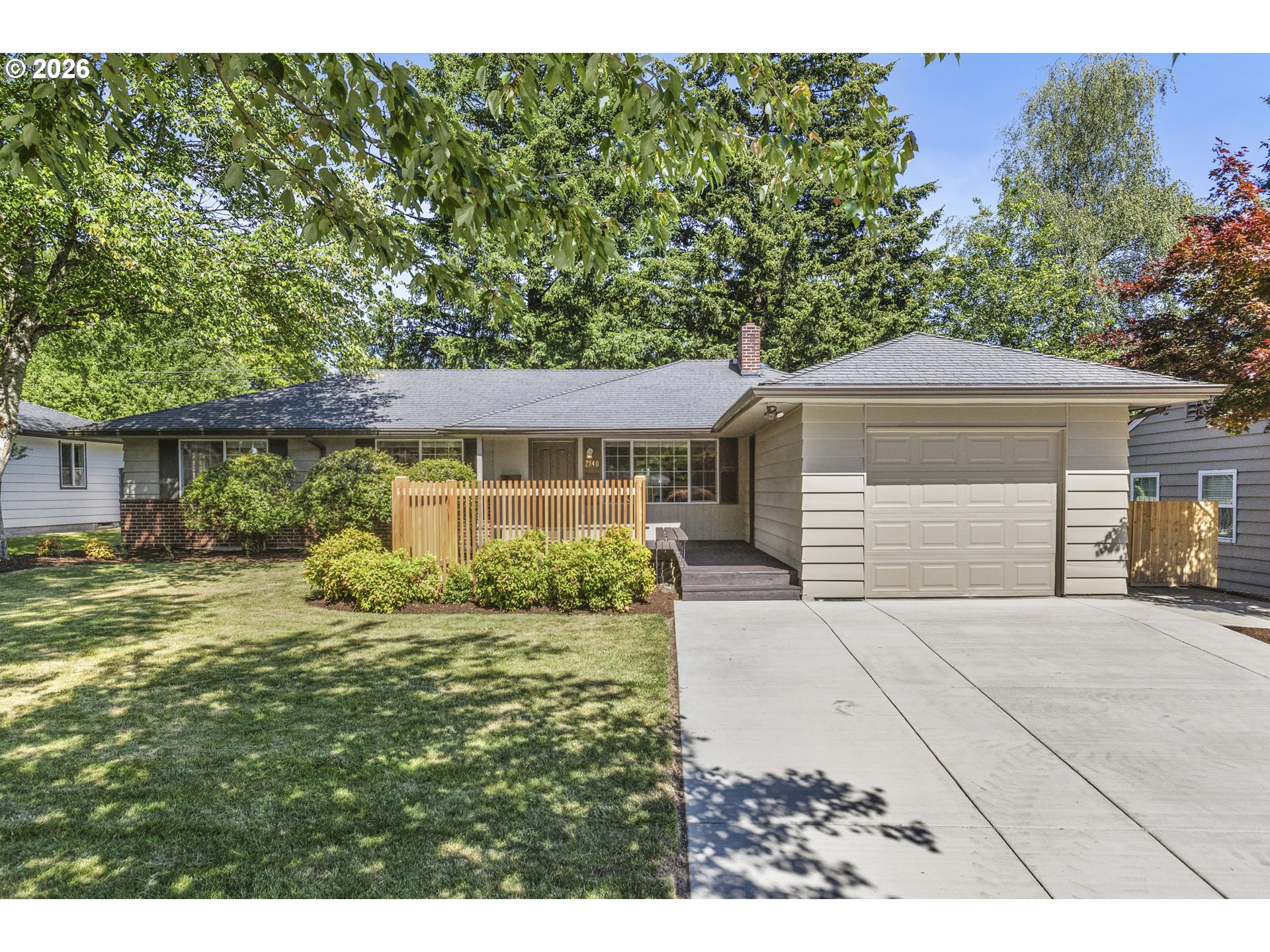 2140 SW KNOLLCREST DR