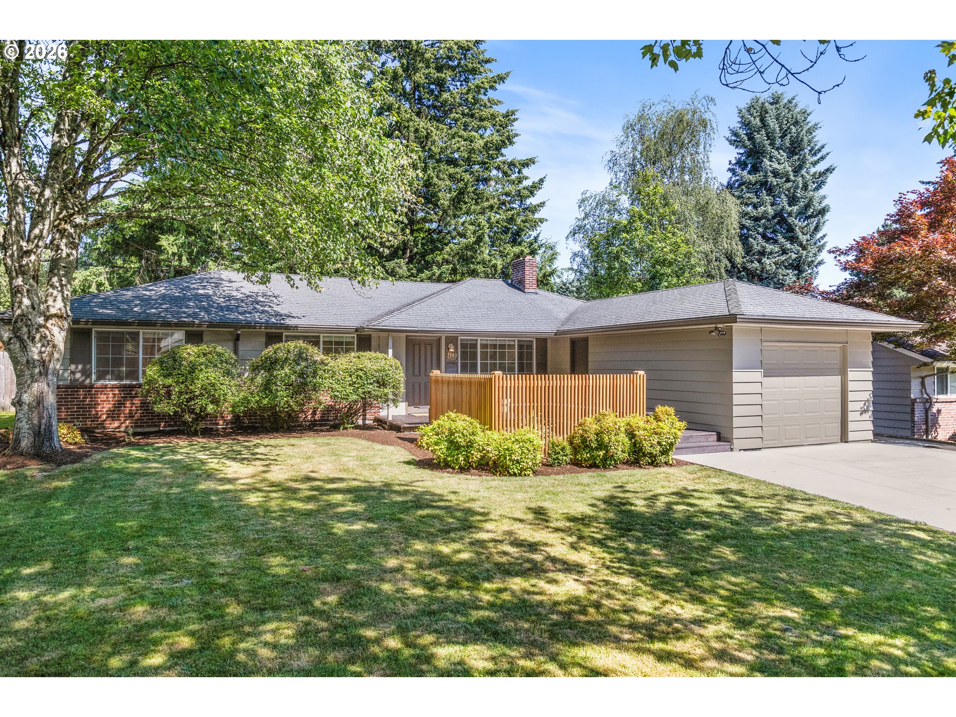 2140 SW KNOLLCREST DR