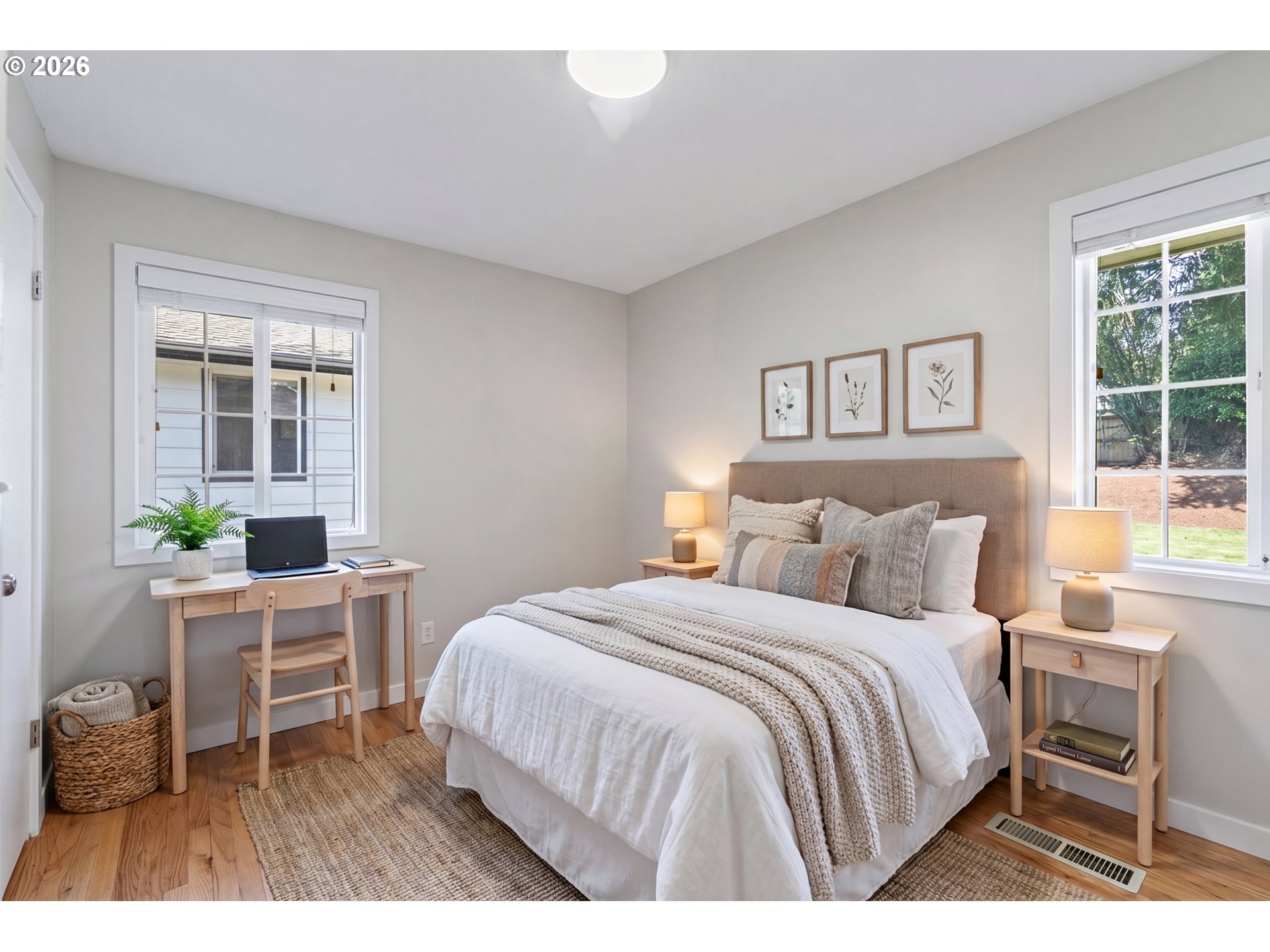 2140 SW KNOLLCREST DR