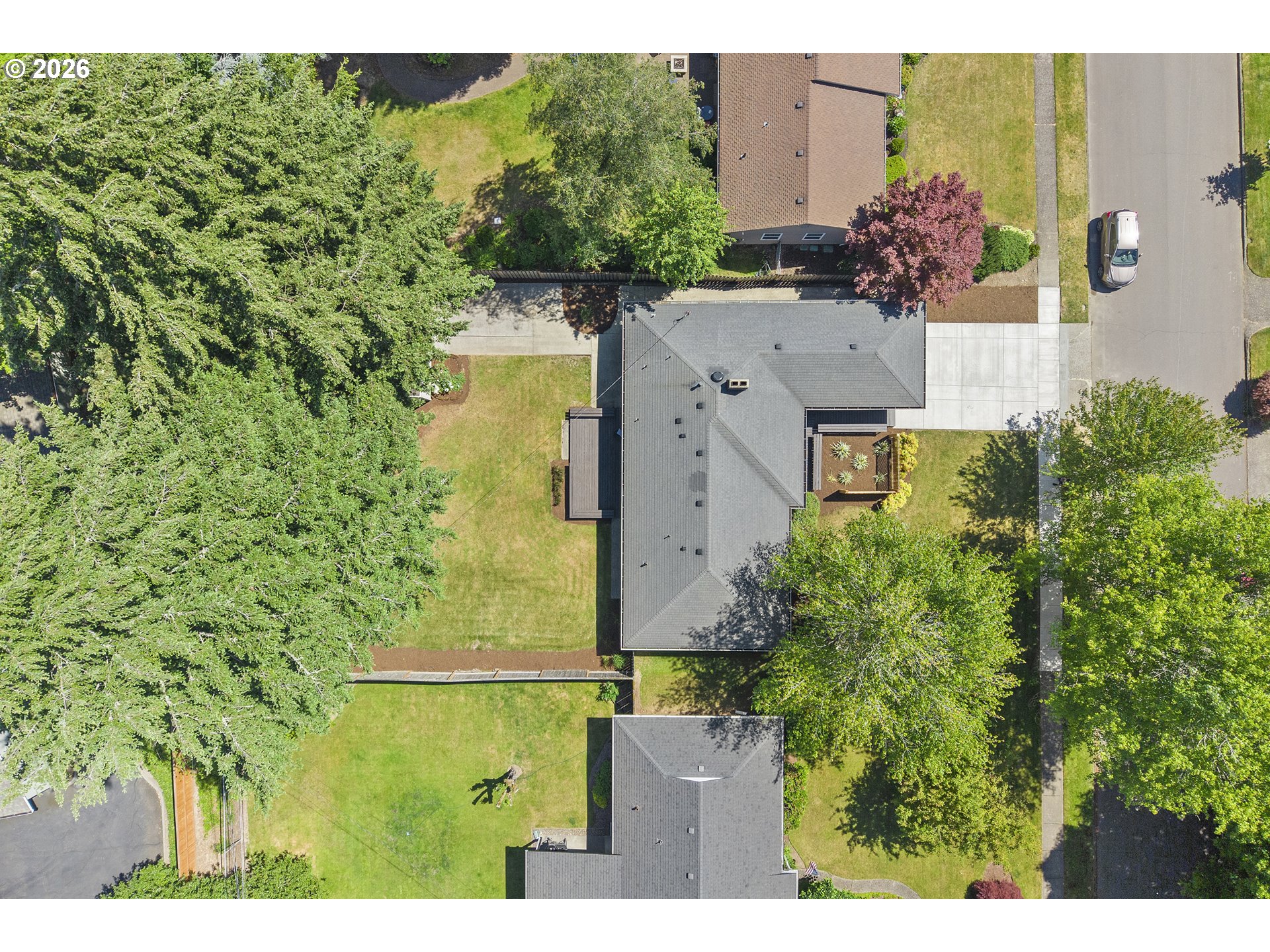 2140 SW KNOLLCREST DR