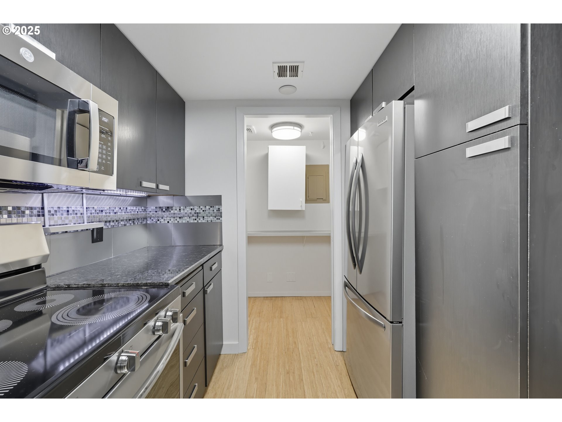 6685 W BURNSIDE ST 310