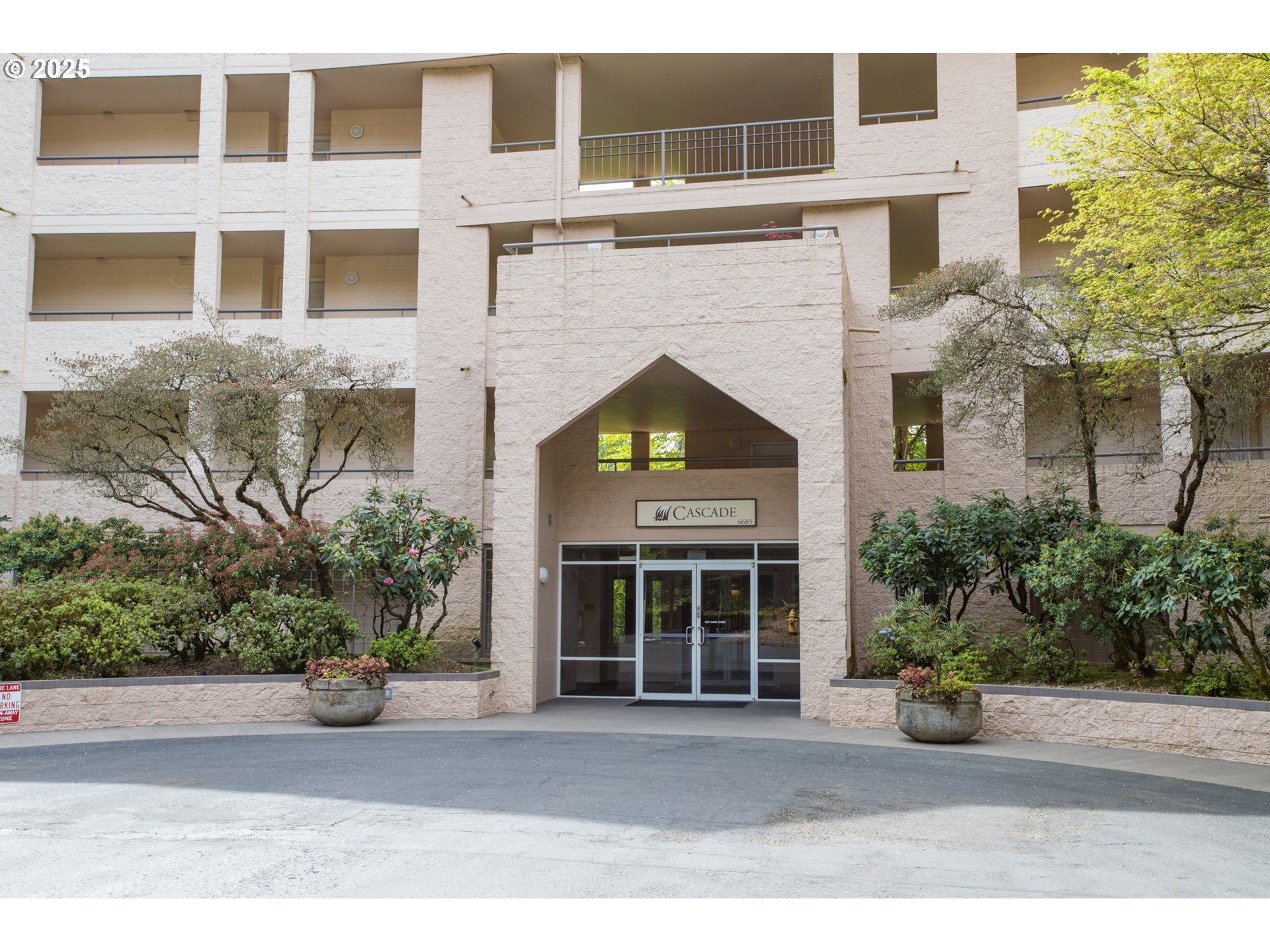 6685 W BURNSIDE ST 310