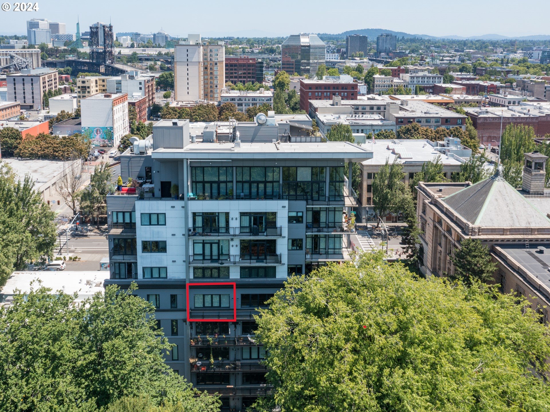 300 NW 8TH AVE 604
