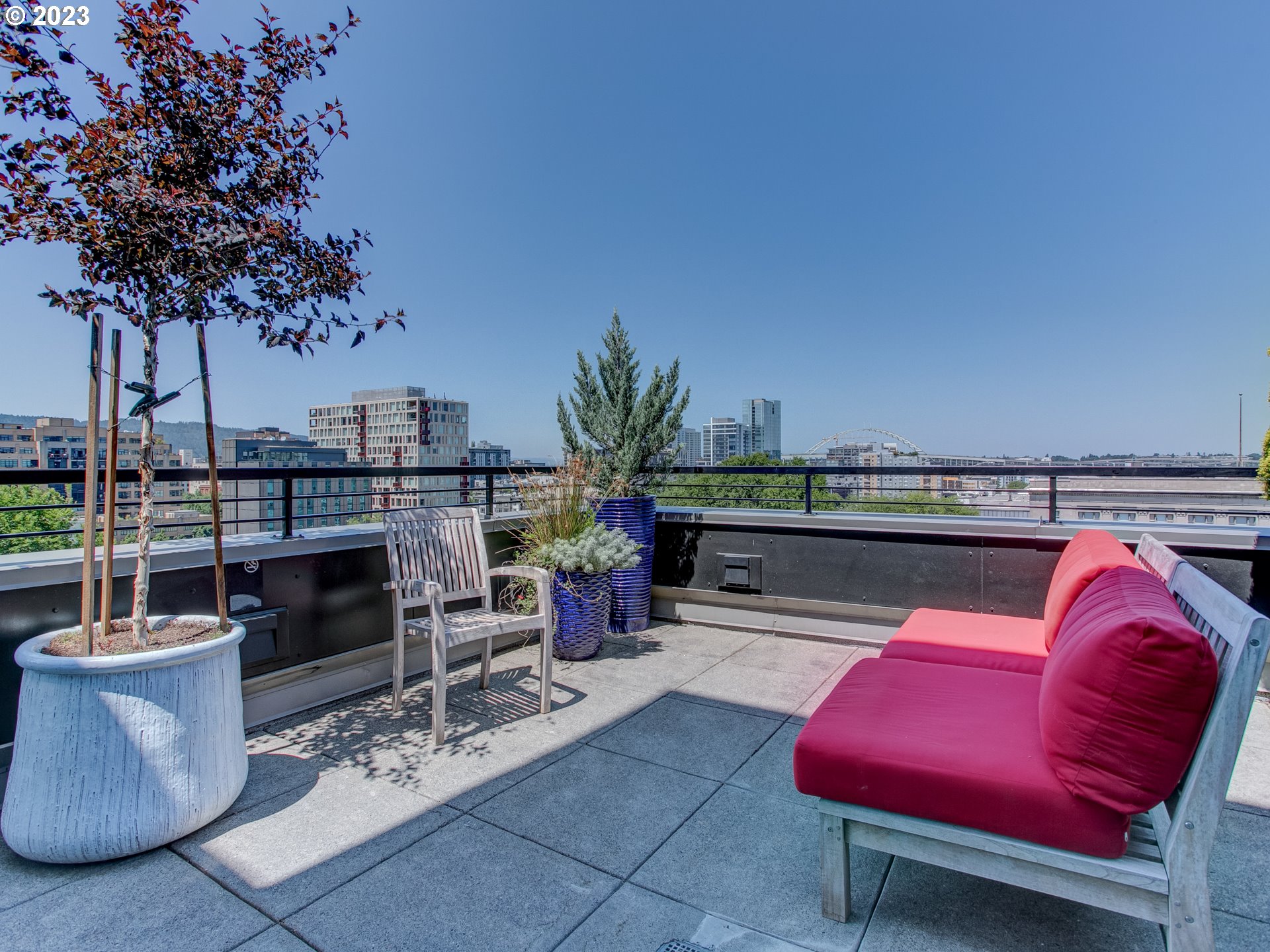 300 NW 8TH AVE 604