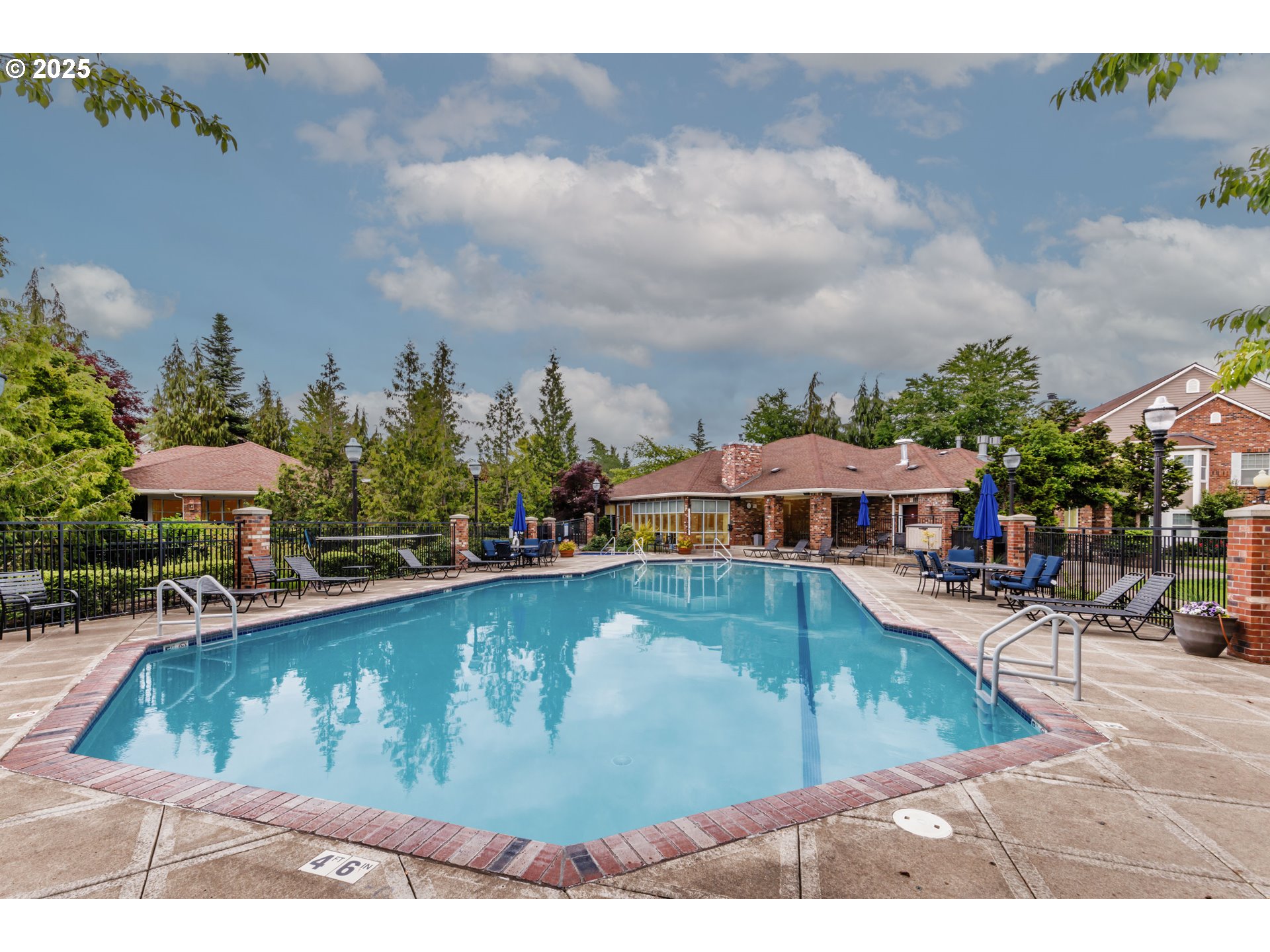 1110 NE 63RD WAY 2003