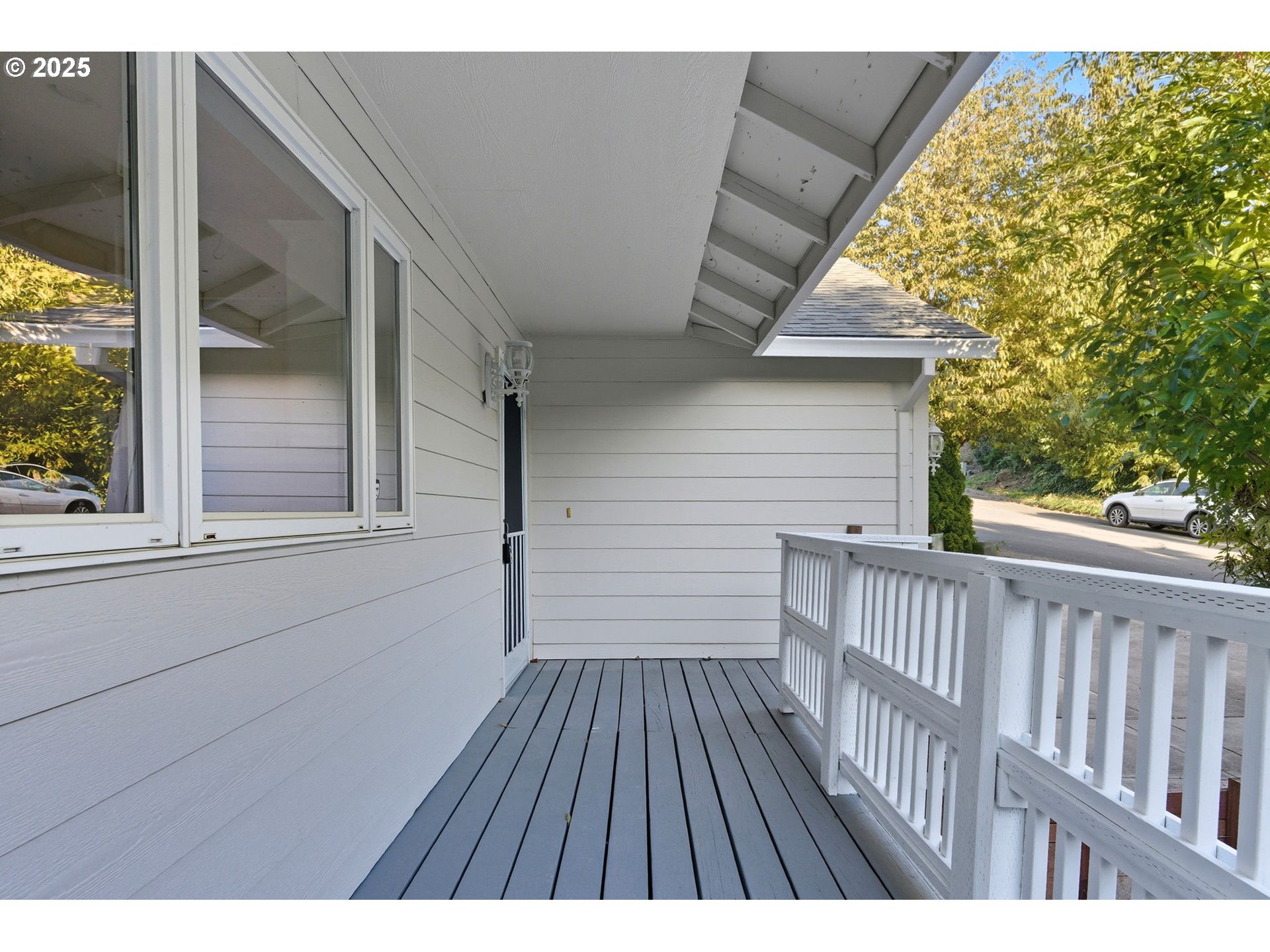 731 SE FOREST GLEN RD