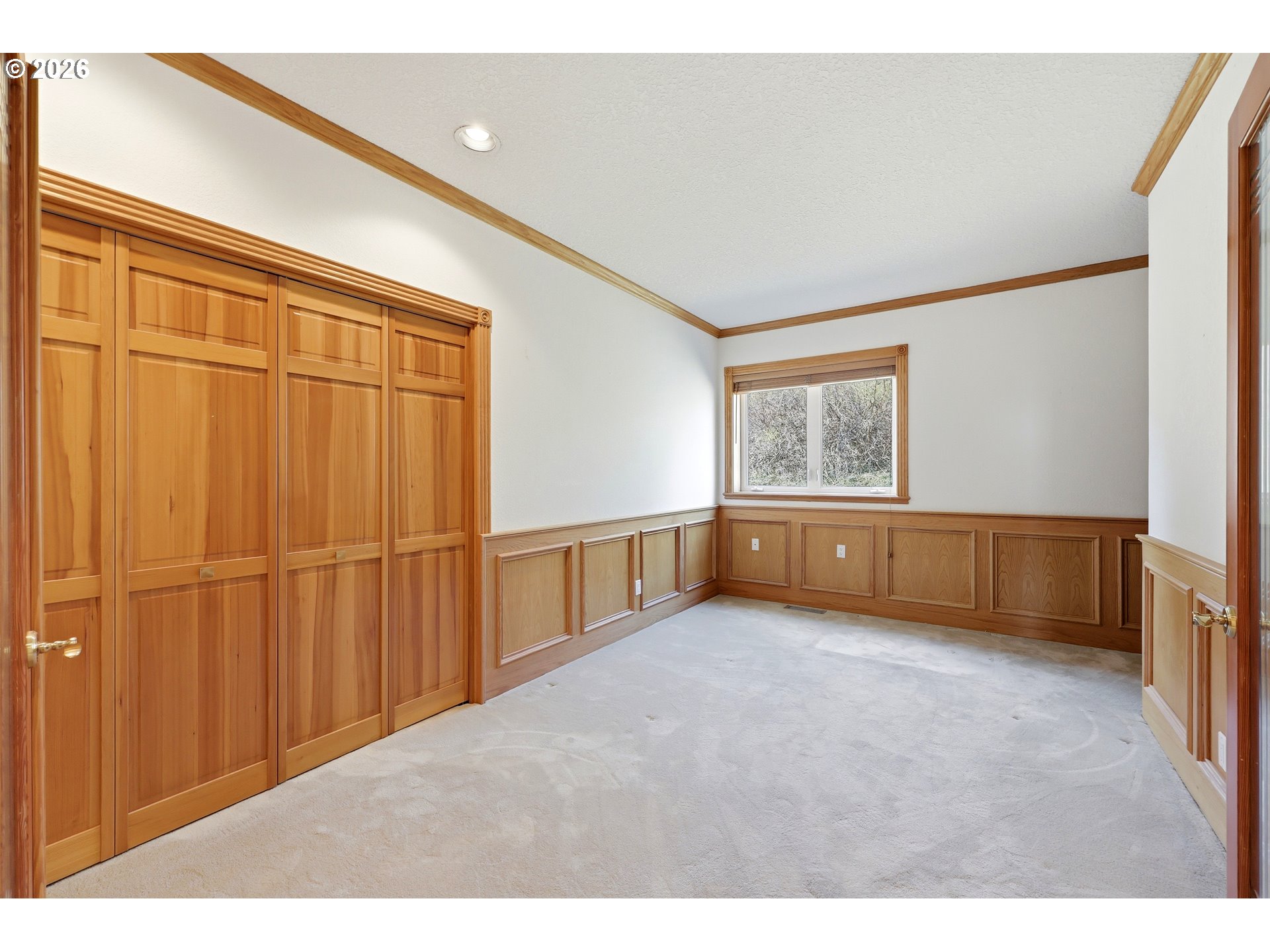 1611 SW DICKINSON LN