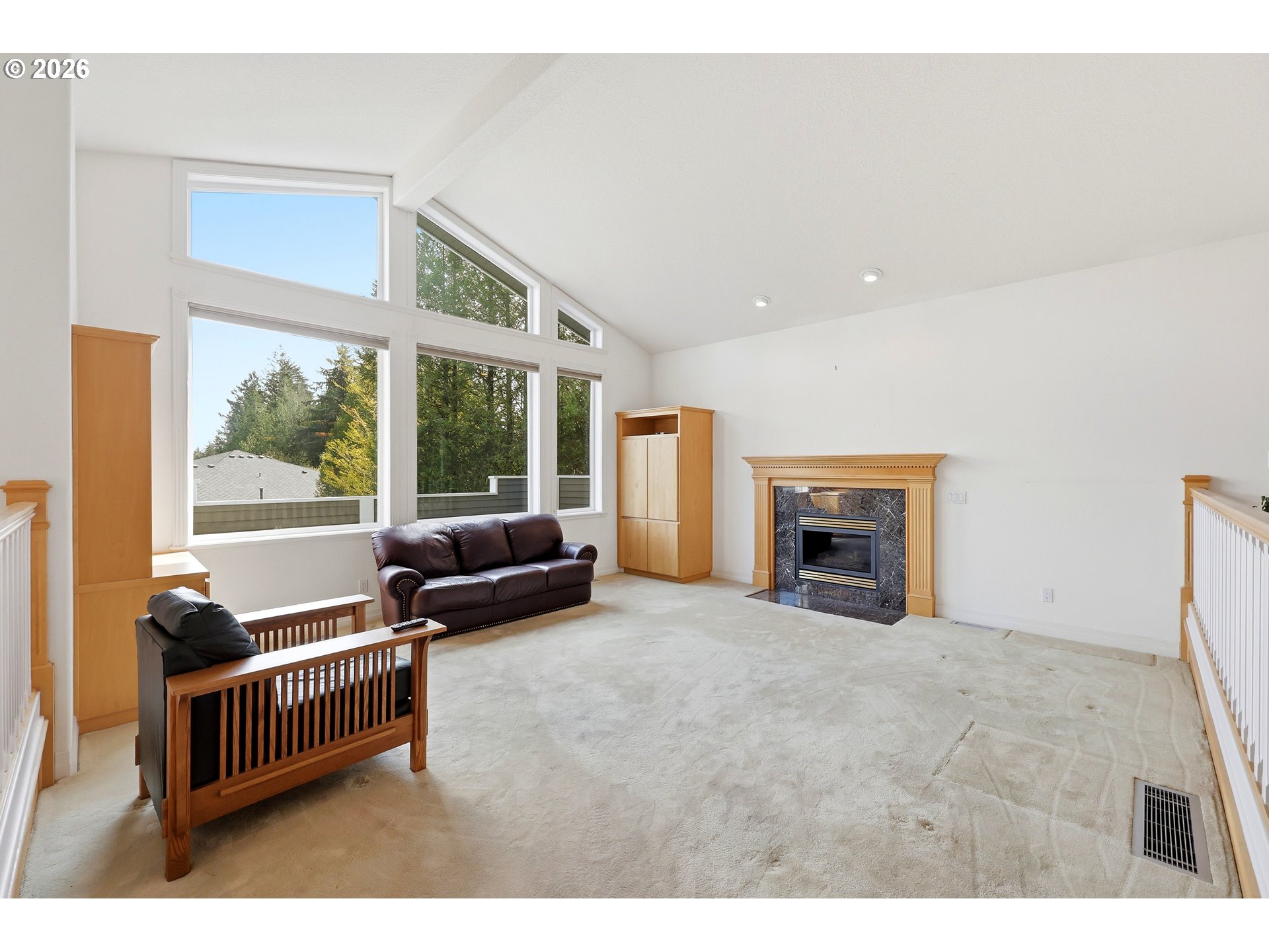 1611 SW DICKINSON LN