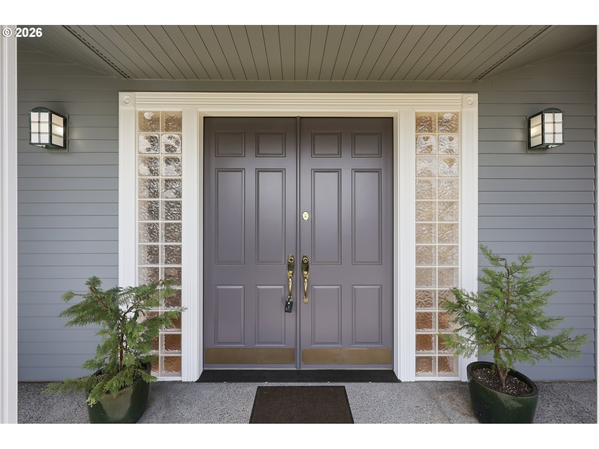 1611 SW DICKINSON LN