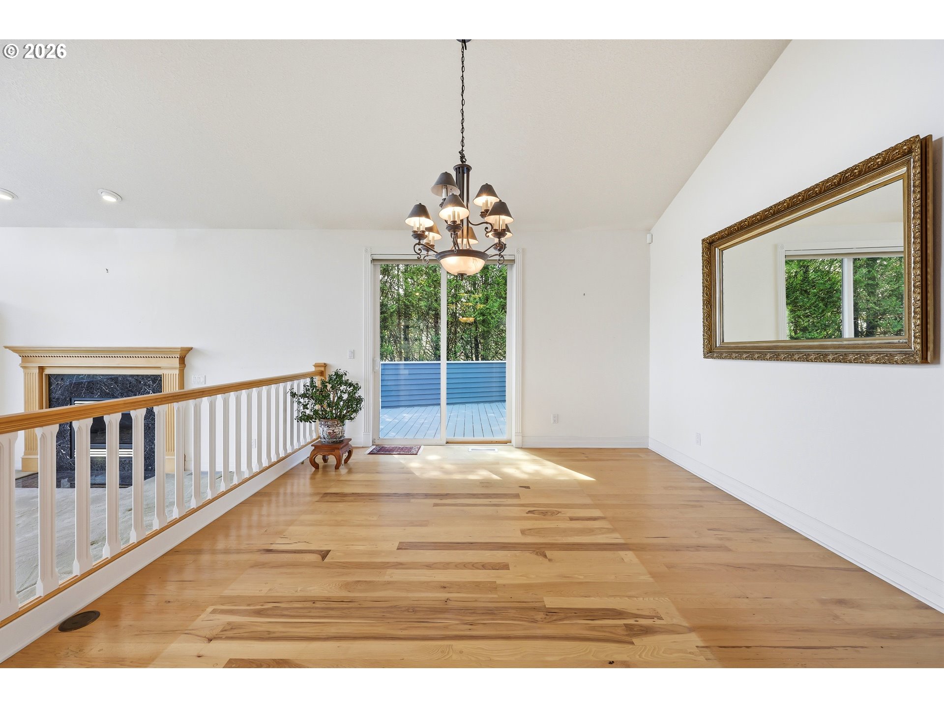 1611 SW DICKINSON LN