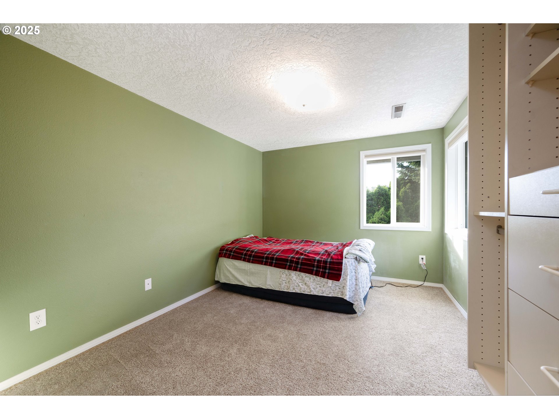 1412 SW CHASTAIN AVE