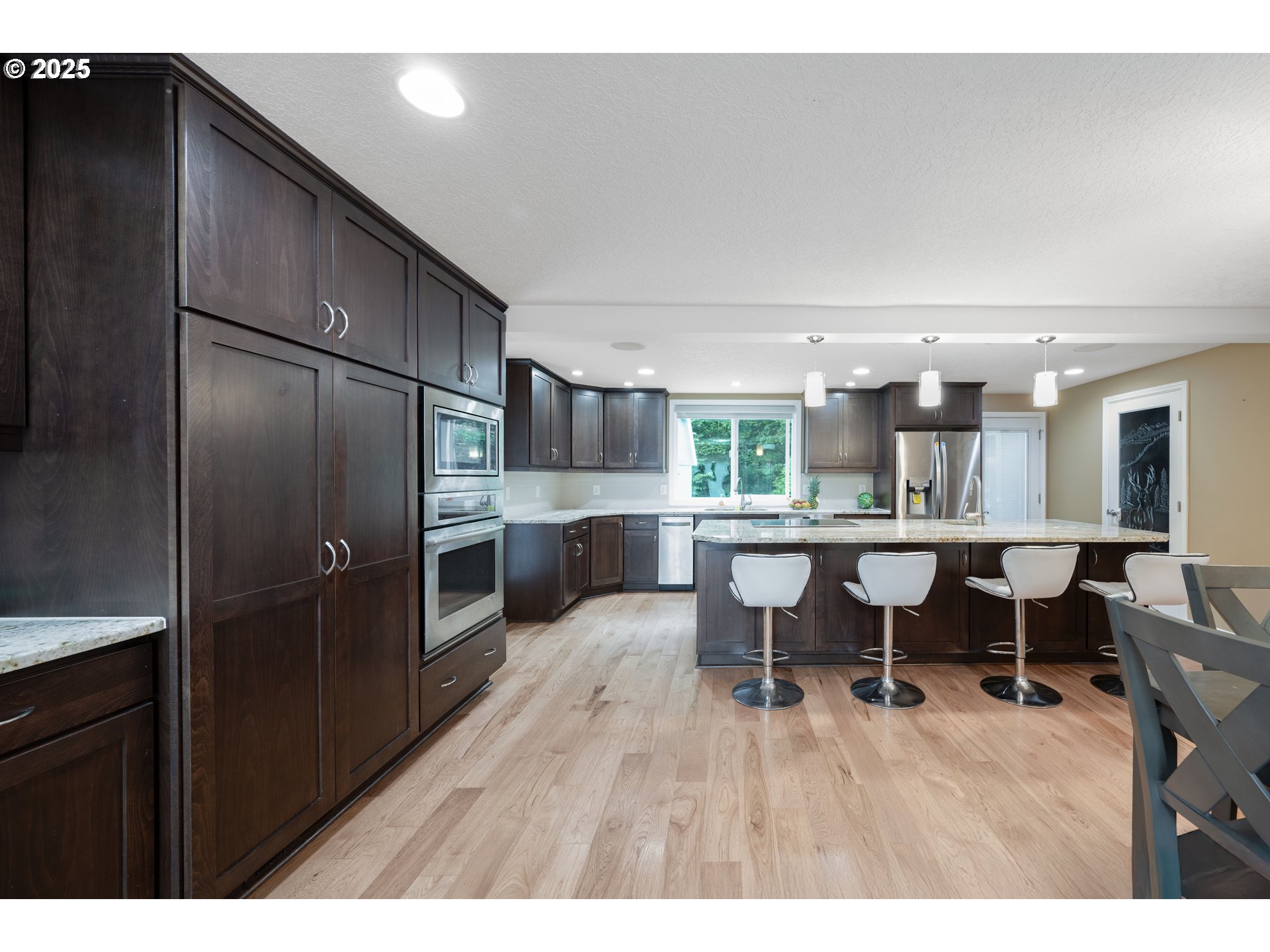 1412 SW CHASTAIN AVE