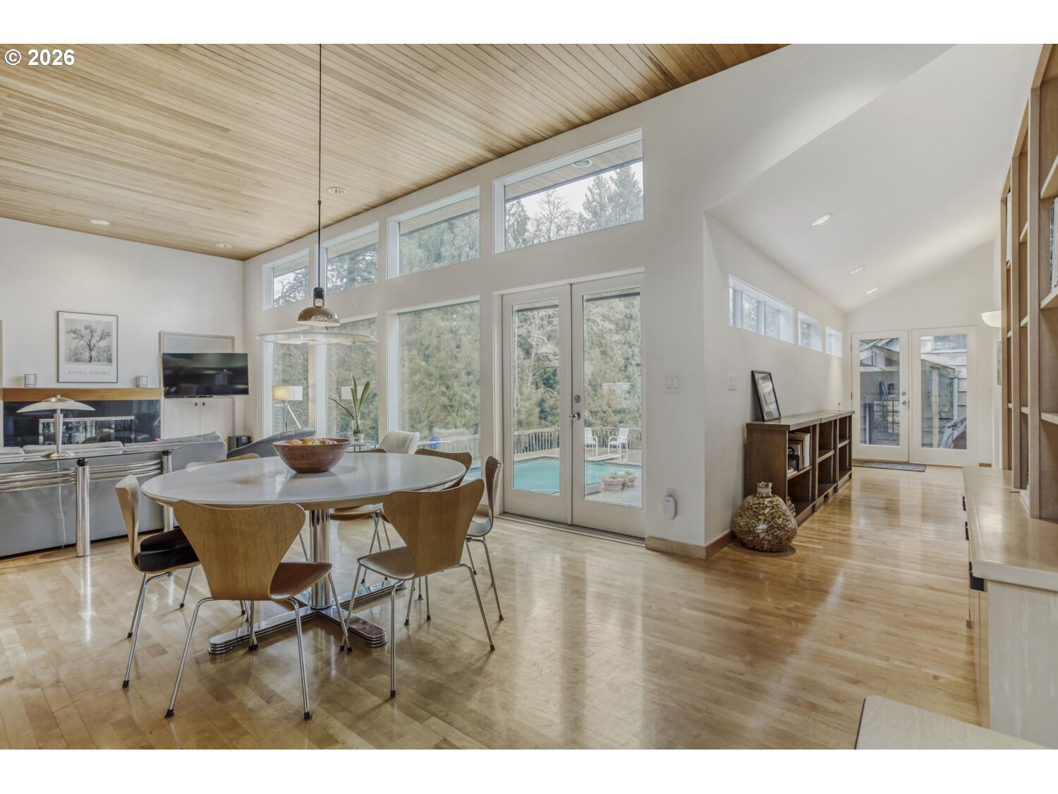 1000 FOREST MEADOWS WAY