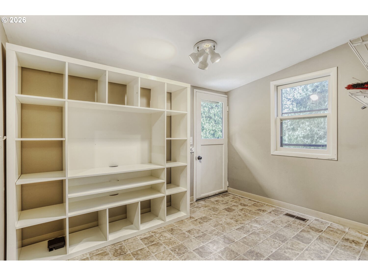 1000 FOREST MEADOWS WAY