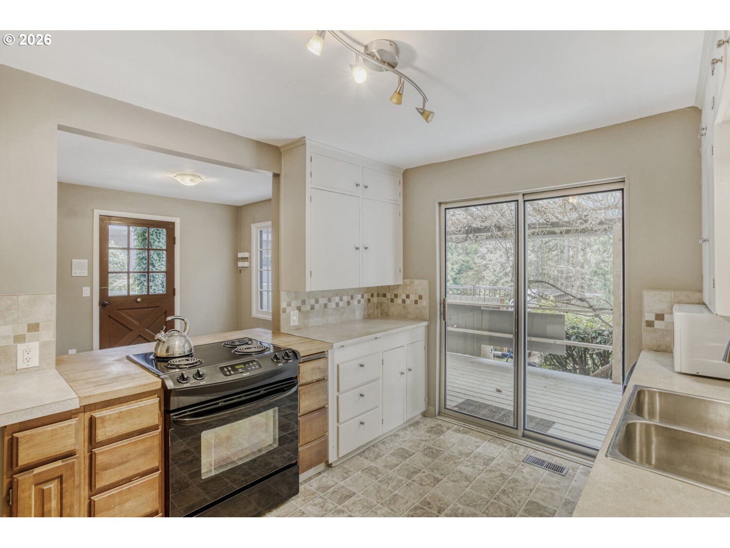 1000 FOREST MEADOWS WAY