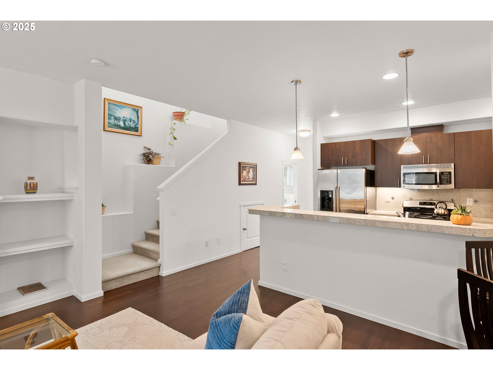 2102 NE REDELFS WAY, Beaverton