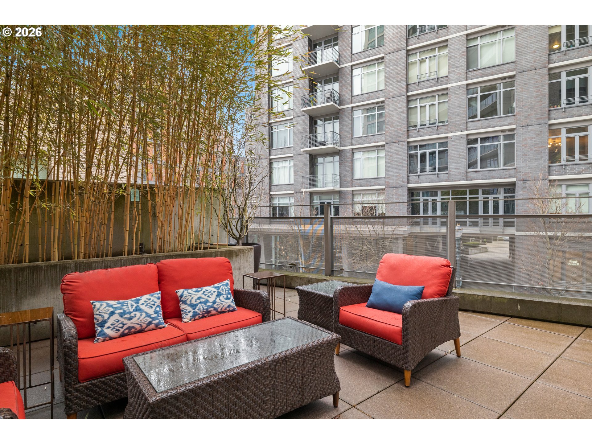 949 NW OVERTON ST 301