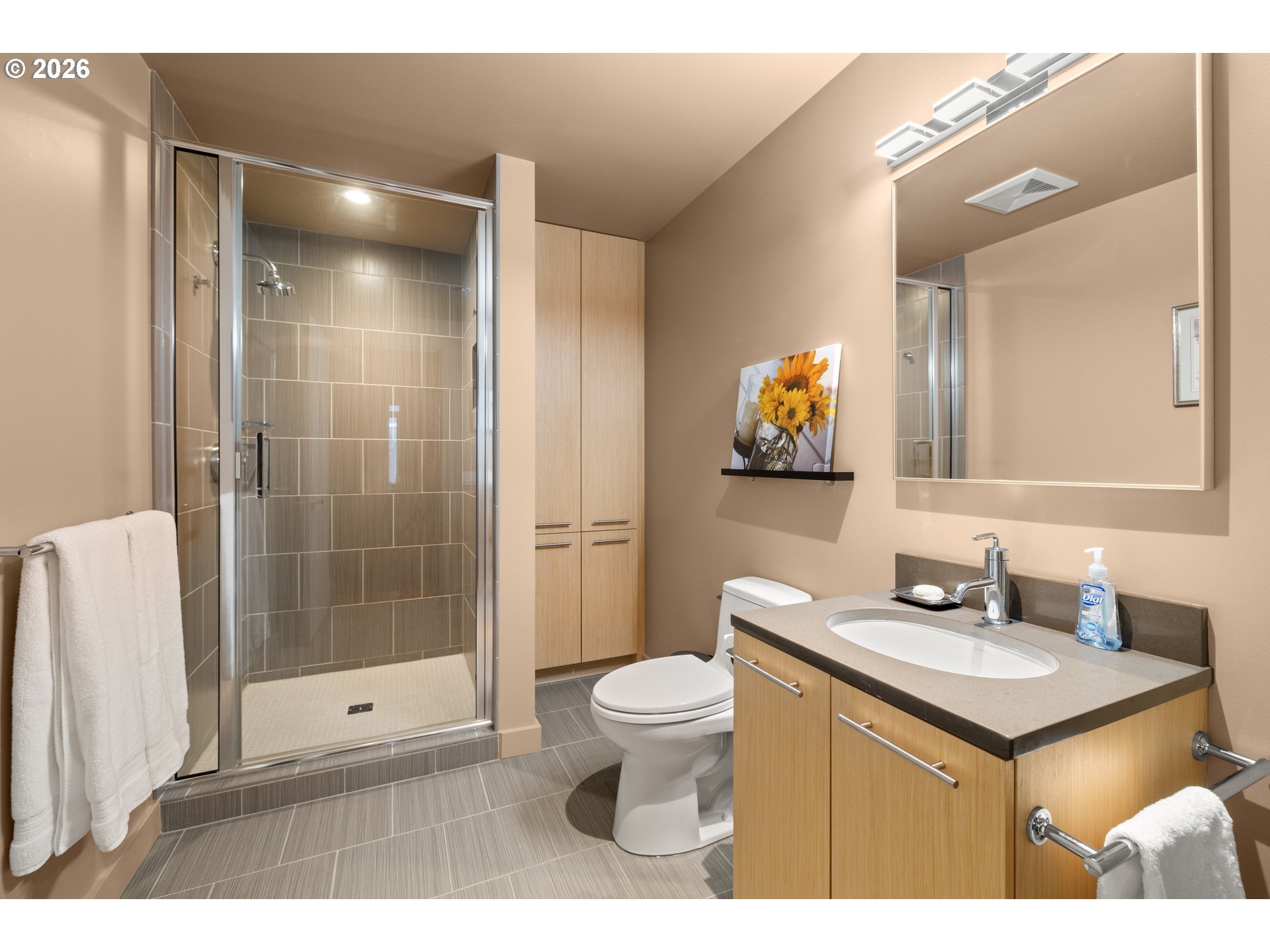 949 NW OVERTON ST 301