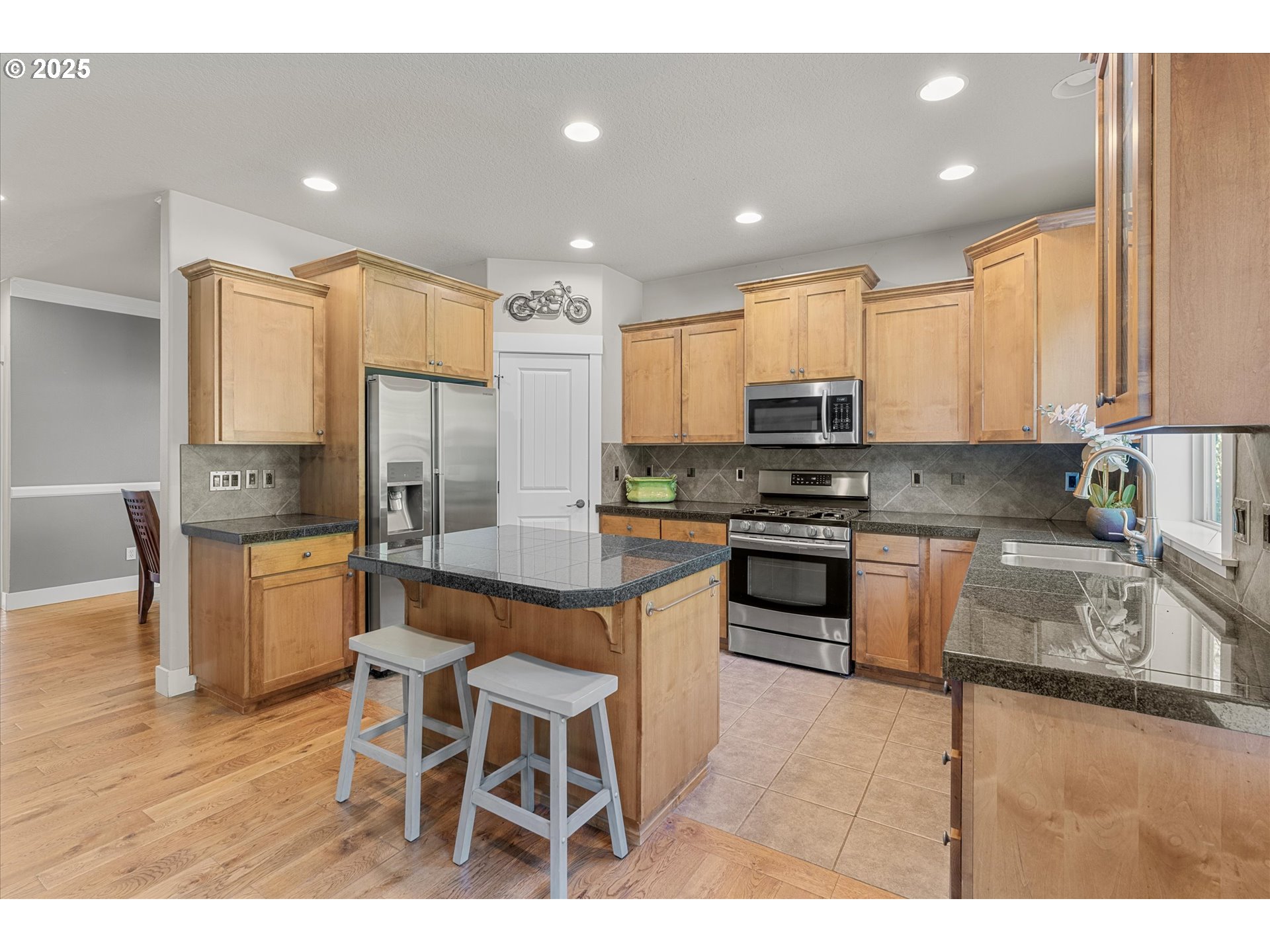 18289 SW MAIDENFERN LN